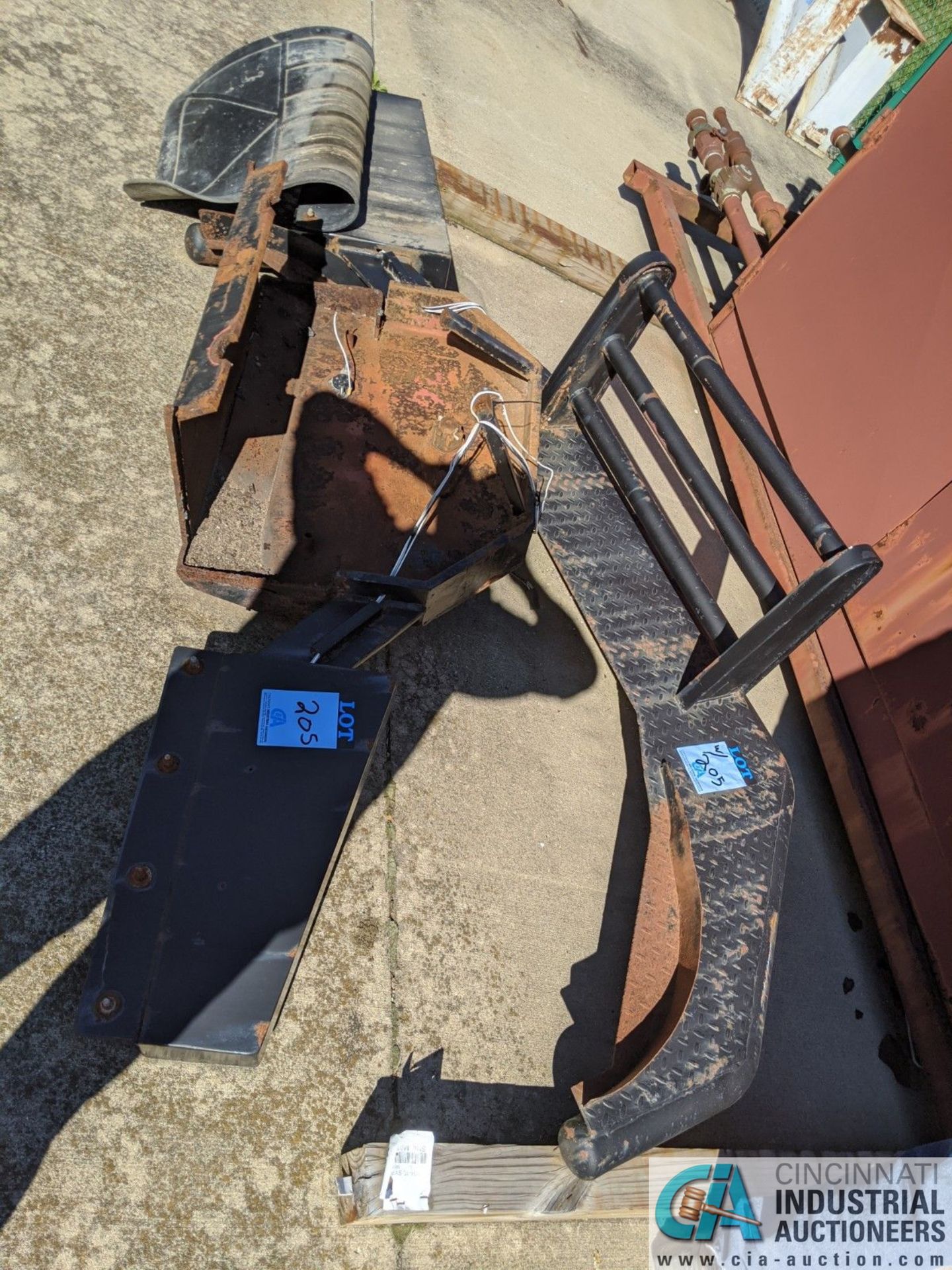 (LOT) FRONT AND REAR TRUCK BUMPERS **38700 Pelton Rd., Willoughby, OH 44094 - John Magnassum: 440-