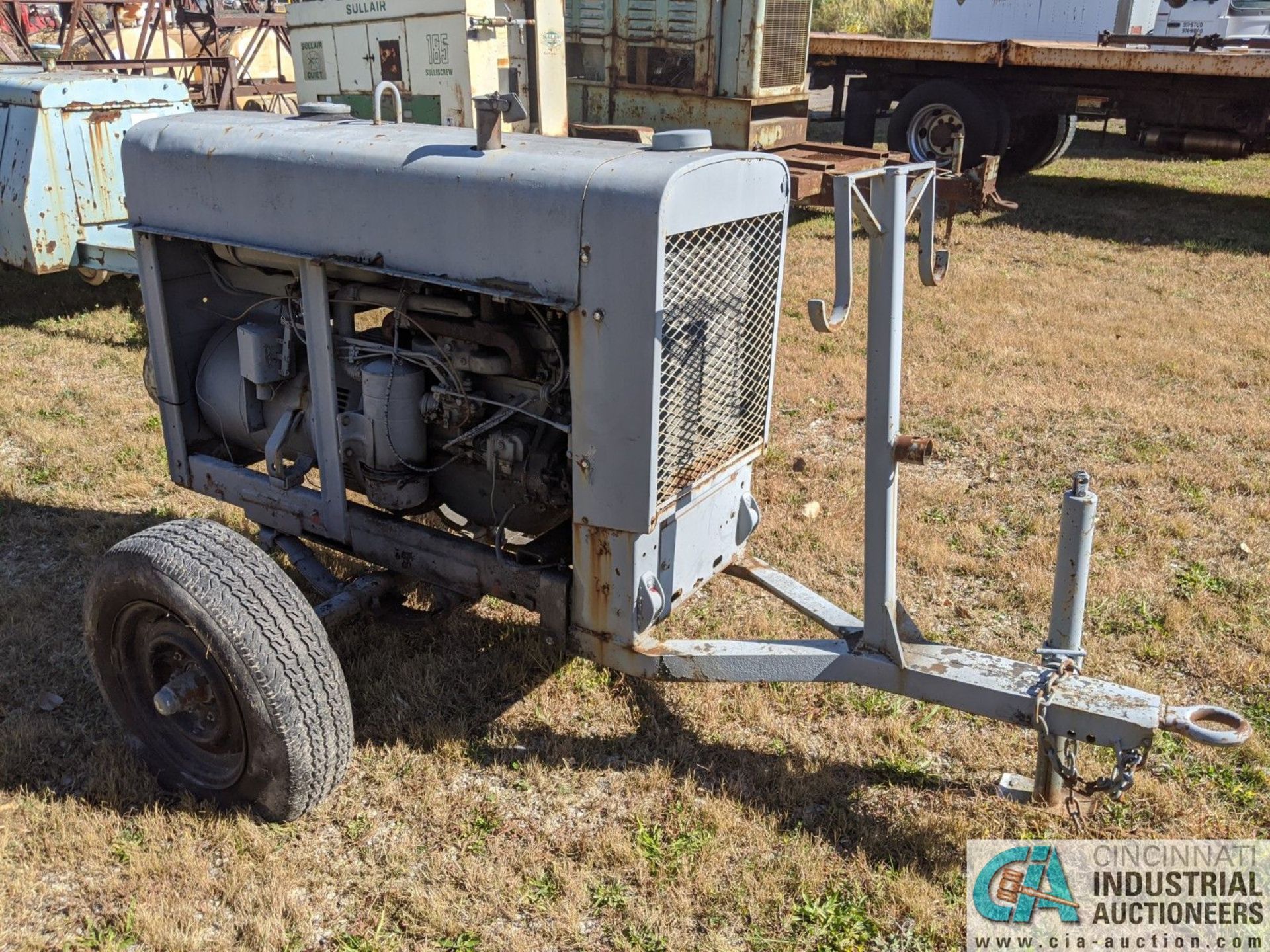 LINCOLN MODEL SA200-F-162 PORTABLE WELDER; S/N A447-152, ENGINE HAS STUCK VALVE **7954 Reynolds - Image 2 of 5