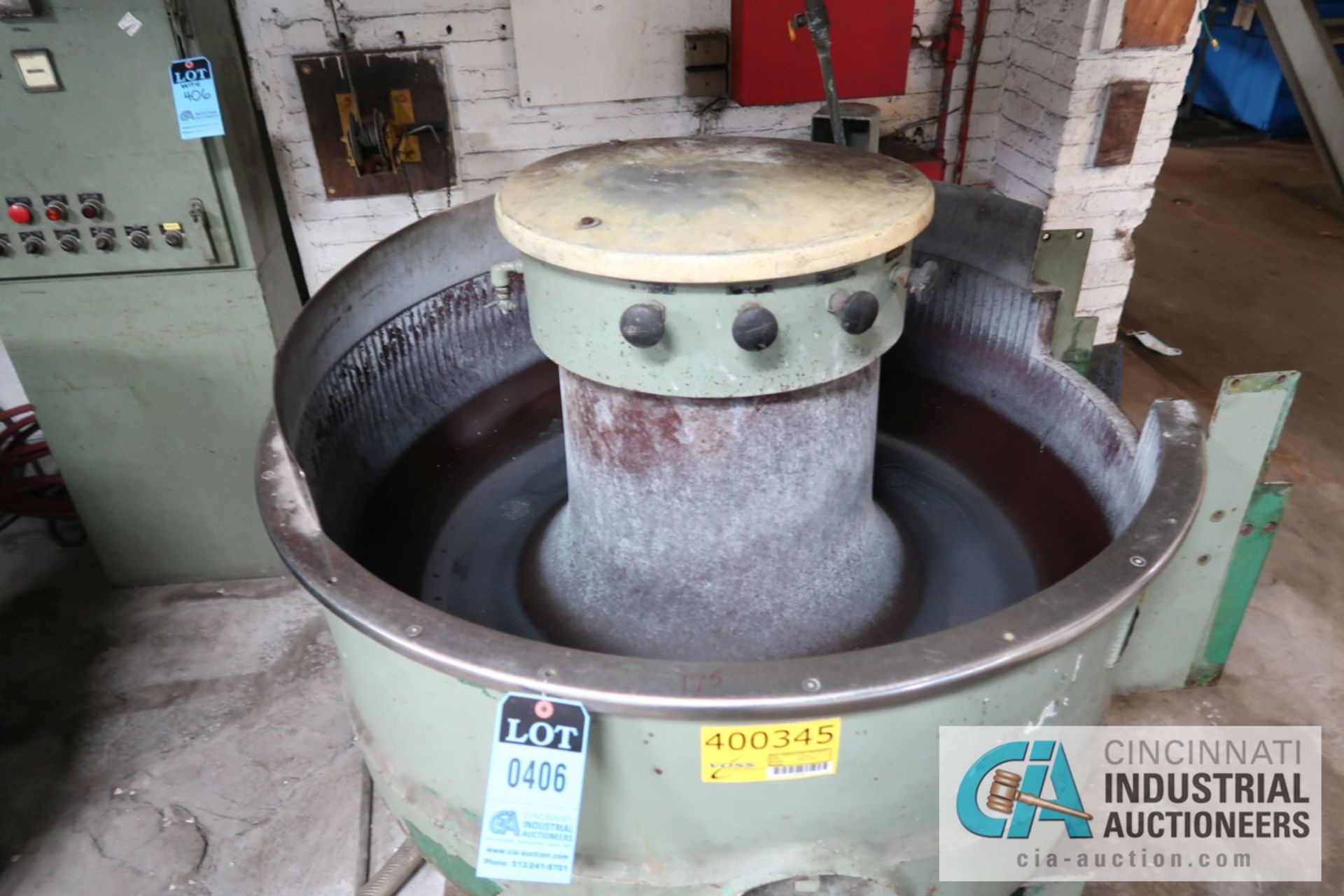 44" DIAMETER SWECO MODEL FMA-10HA VIBRO-ENERGY FINISHING BOWL; S/N 10FM-770-2, WITH CONTROL - Image 2 of 5