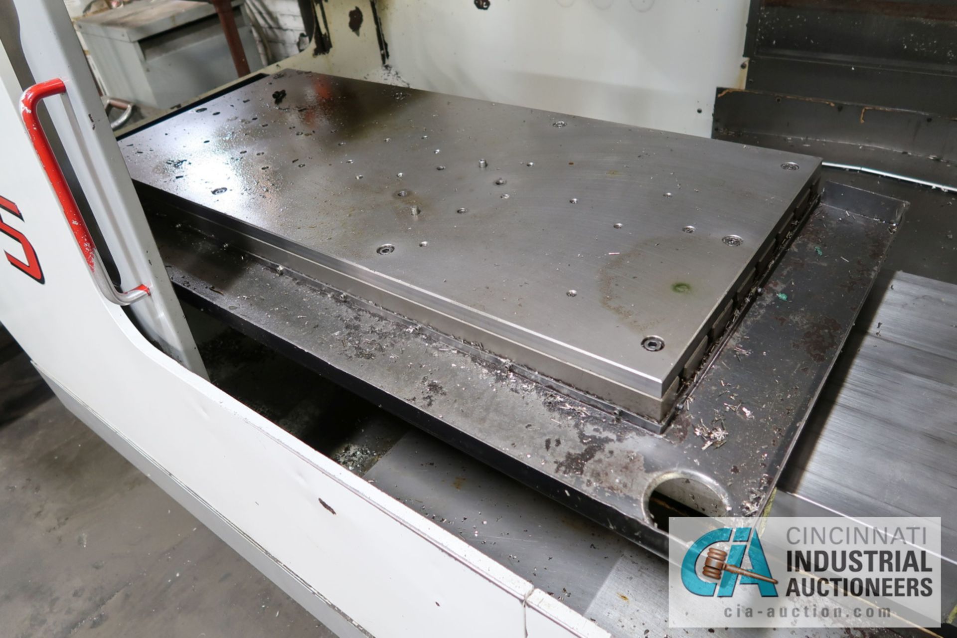 HAAS MODEL VF5/50 CNC VERTICAL MACHINING CENTER; S/N 25662, 23" X 50" TABLE, 50 TAPER SPINDLE, 30- - Image 5 of 17