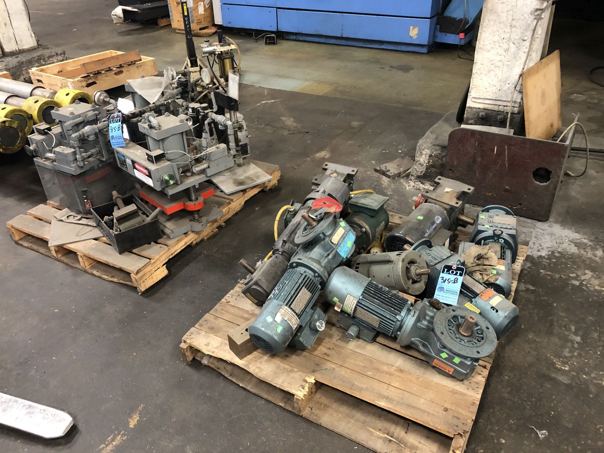 (LOT) 2-SKIDS MACHINE PARTS; (9) GEAR REDUCERS AND (3) ONE TON DANLY AIR PRESS