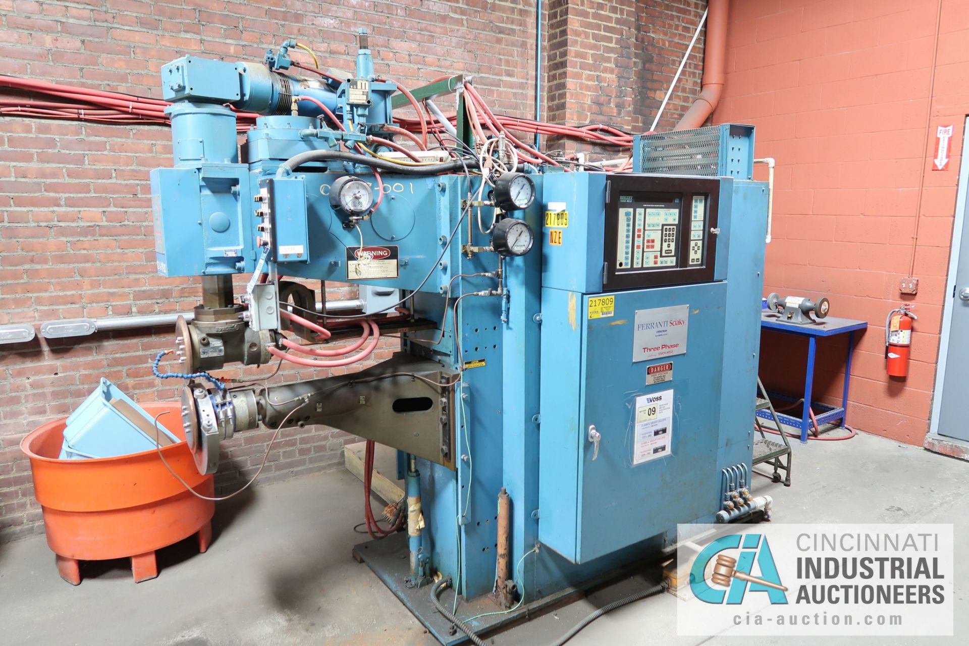 75 KVA FERRANTI-SCIAKY TYPE PMMITCMP SEAM WELDER; S/N 11487, 460 VOLTS, 60 HERTZ, SCIAKY TOUCH- - Image 2 of 12