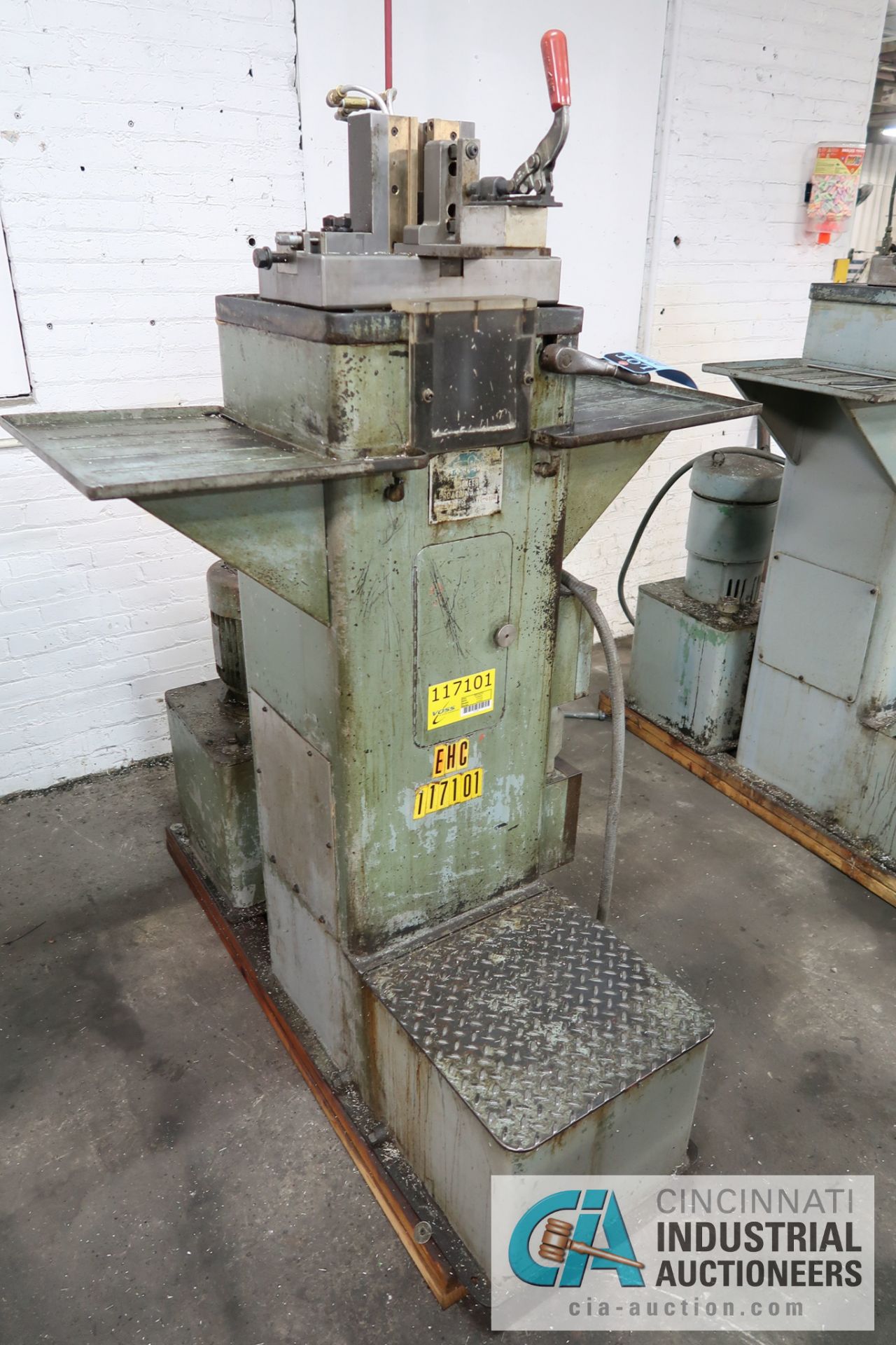 PIONEER MODEL VT-315A BROACHING MACHINE; S/N A-1576 **LOADING FEE DUE THE "ERRA" GRG TRUCKING, $