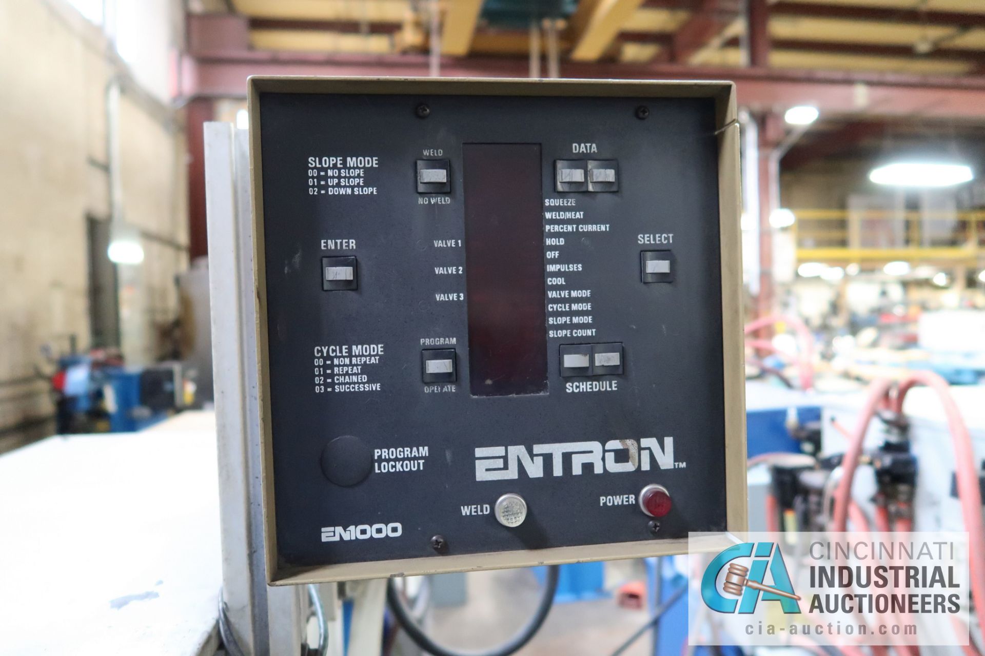 20 KVA TAYLOR-WINFIELD MODEL EBB3-8-20 SPOT WELDER; S/N 010120A, ENTRON EN1000 CONTROLS, FOOT - Image 4 of 7