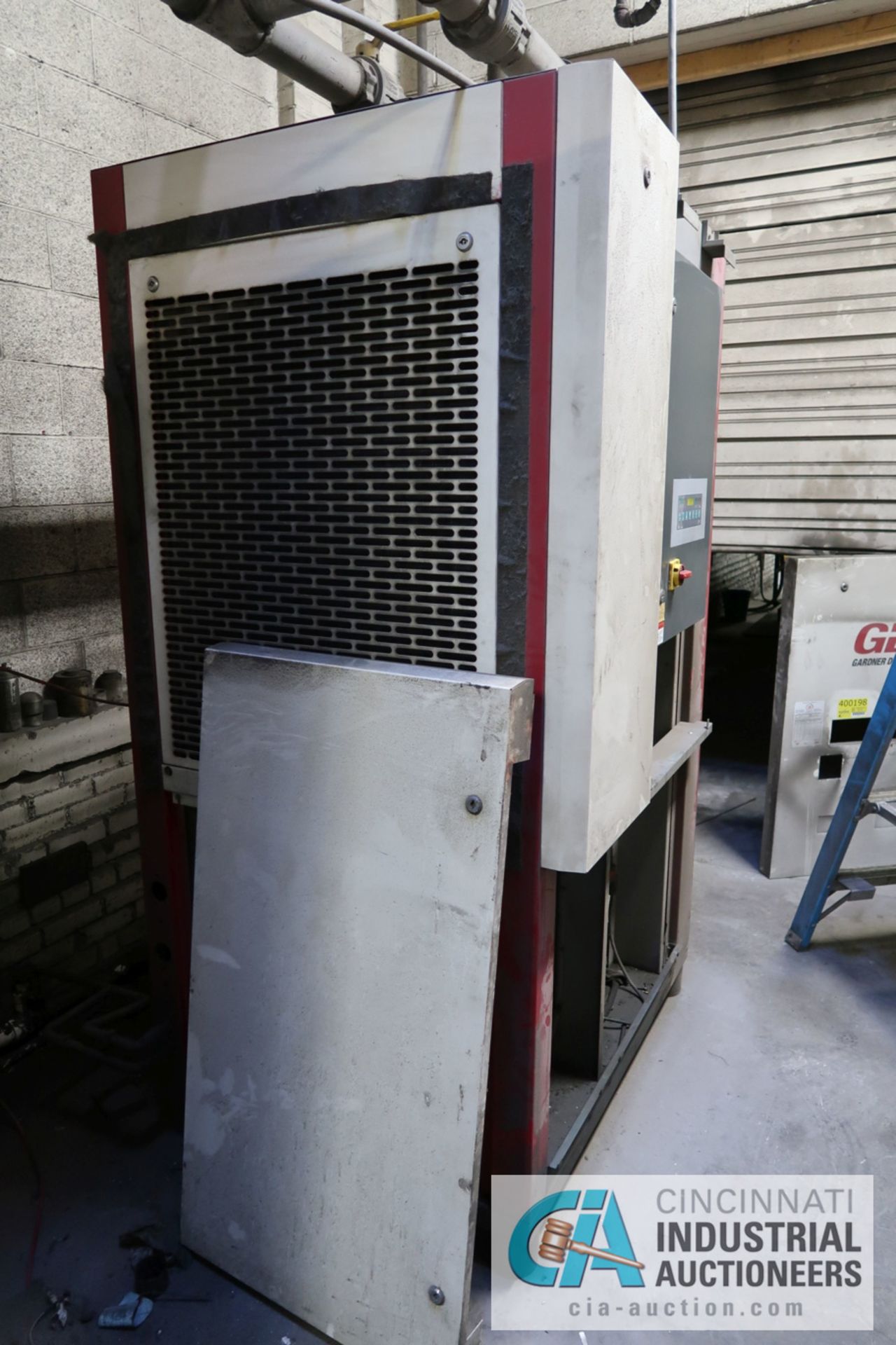 GARDNER-DENVER MODEL R3D10C0A4 REFRIGERATED AIR DRYER; S/N 100000754475 **LOADING FEE DUE THE "ERRA" - Image 2 of 3