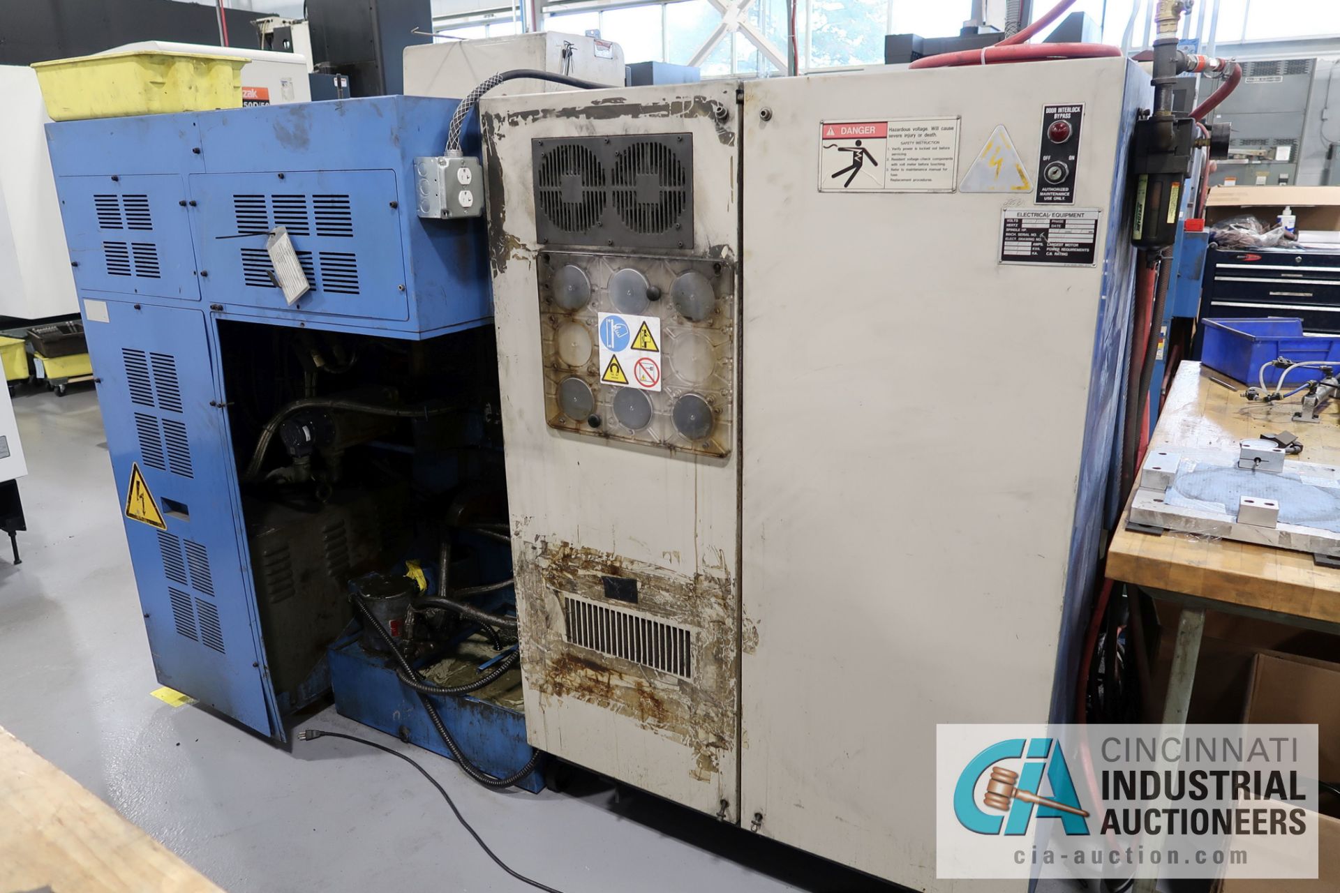 **MAZAK MODEL QUICK TURN 18N CNC TURNING CENTER; **Out of Service - Encoder Issue ** - Image 8 of 10