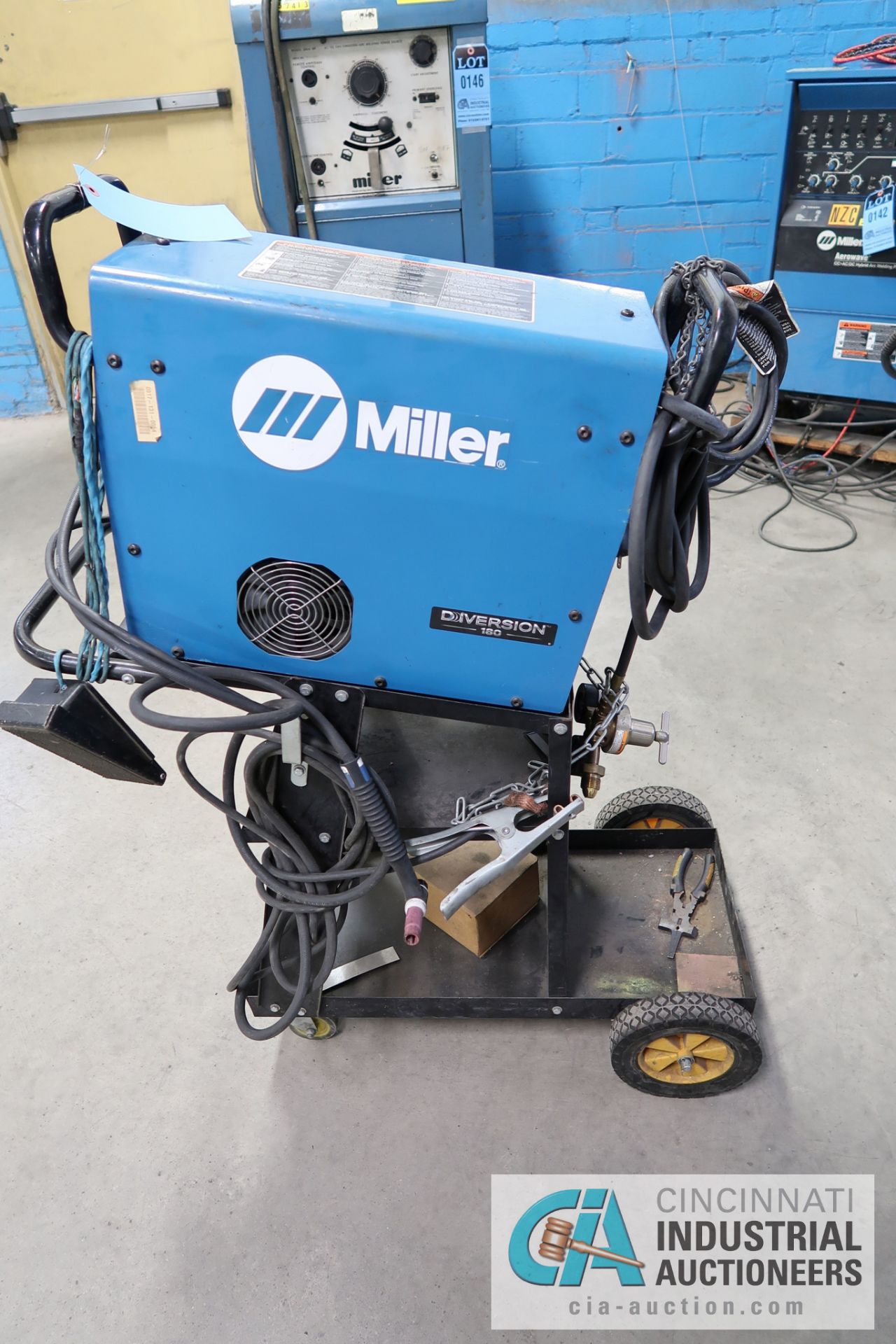 180 AMP MILLER DIVERSON 180 TIG WELDER POWER SOURCE; S/N MF360924L, WITH CART, LEADS, AND FOOT PEDAL - Image 4 of 4