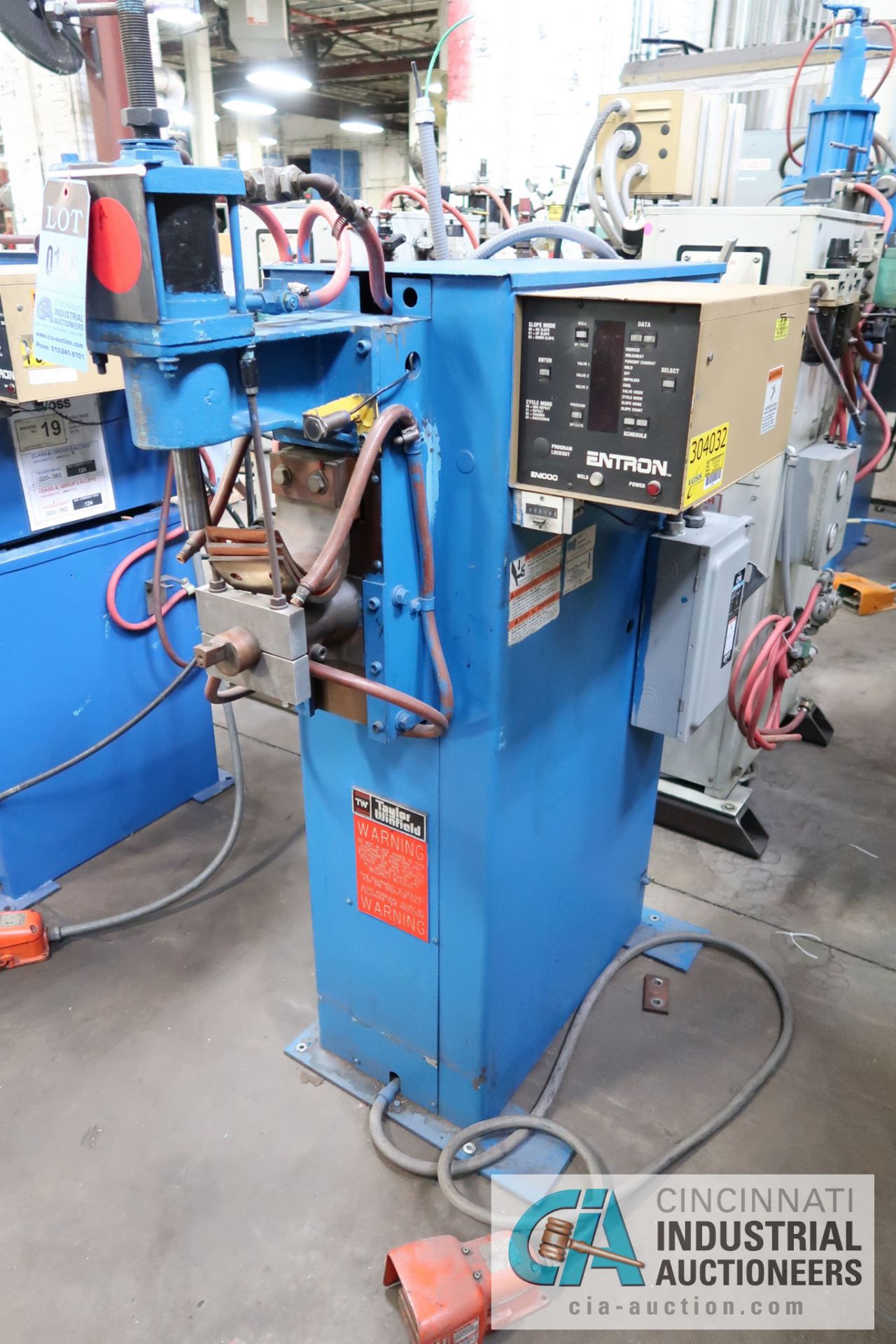 30 KVA TAYLOR-WINFIELD MODEL EBB3-8-30 SPOT WELDER; S/N 950182-B, ENTRON EN1000 CONTROLS **LOADING