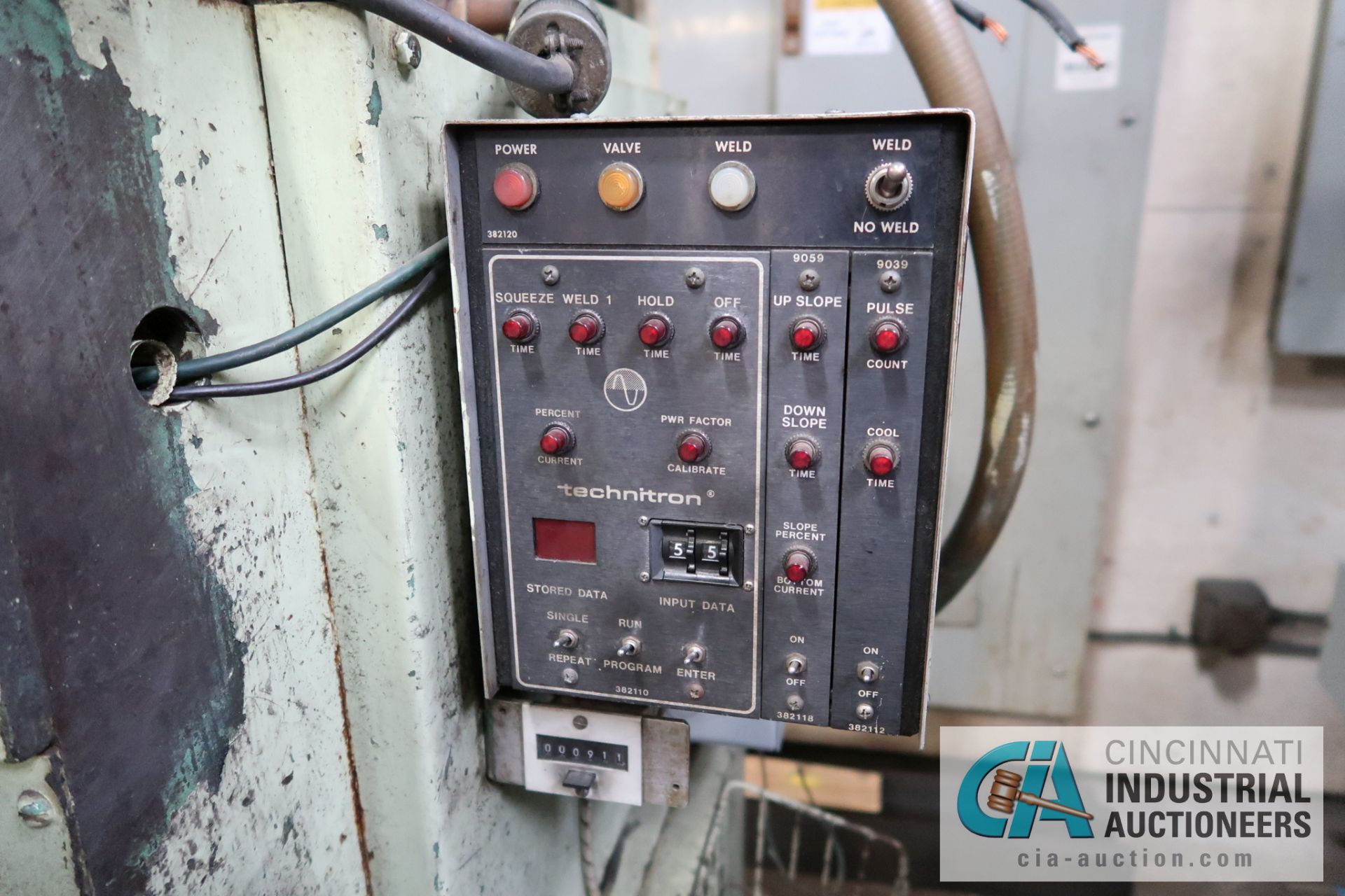 20 KVA TAYLOR-WINFIELD MODEL EB-3-8-20 SPOT WELDER; S/N 68312, TENCITRON MODEL MCS2109 CONTROLS, - Image 5 of 9