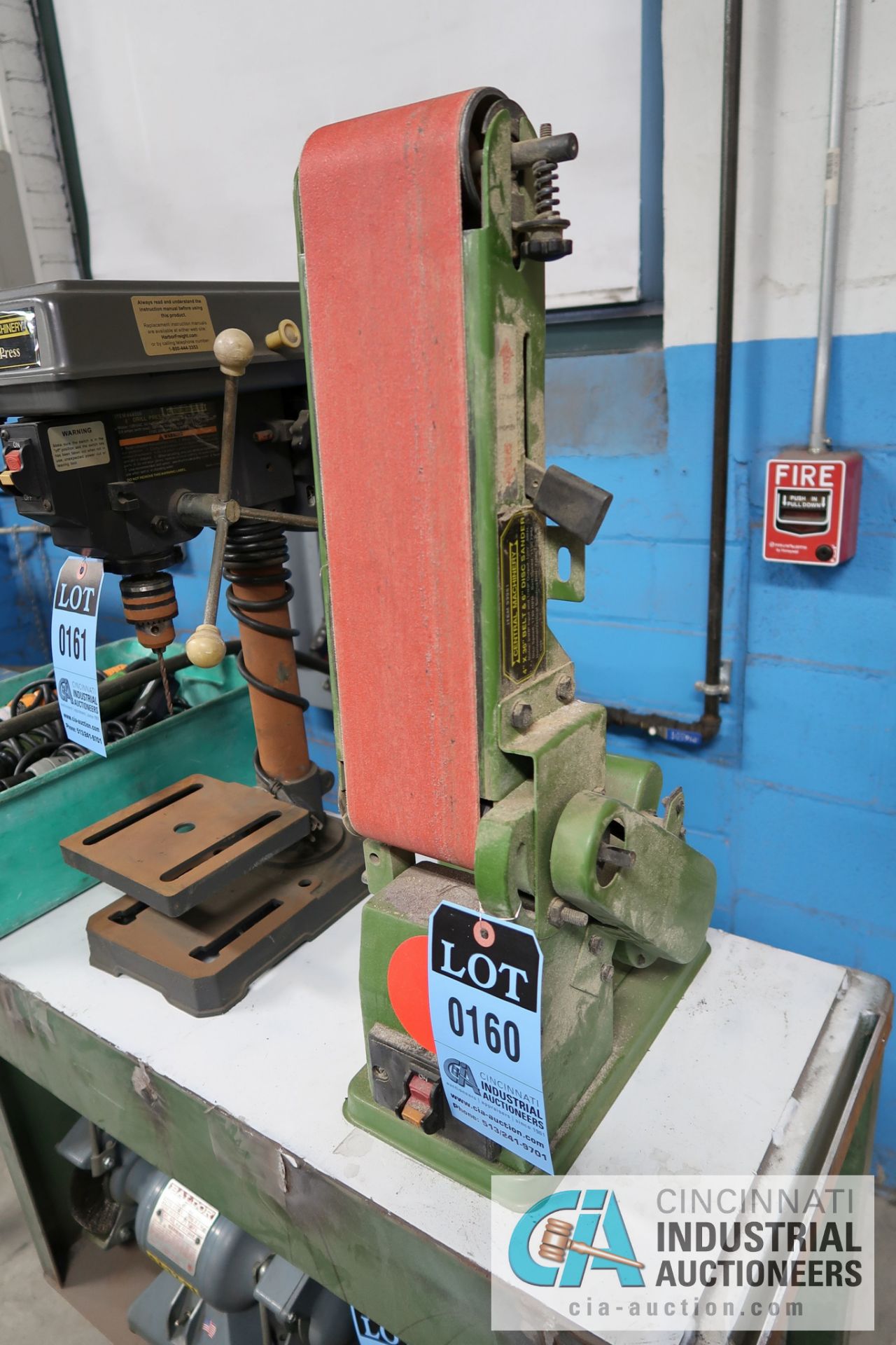 4" CENTRAL MACHINERY VERTICAL BELT BENCH SANDER