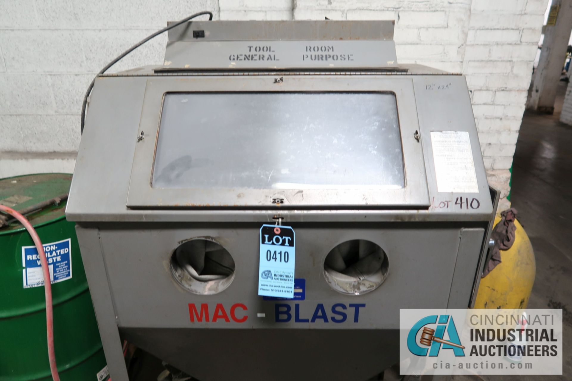 MAC-BLAST MODEL 3-36X24 DRY BLAST CABINET; S/N 97-3828 **LOADING FEE DUE THE "ERRA" GRG TRUCKING, $ - Image 4 of 5