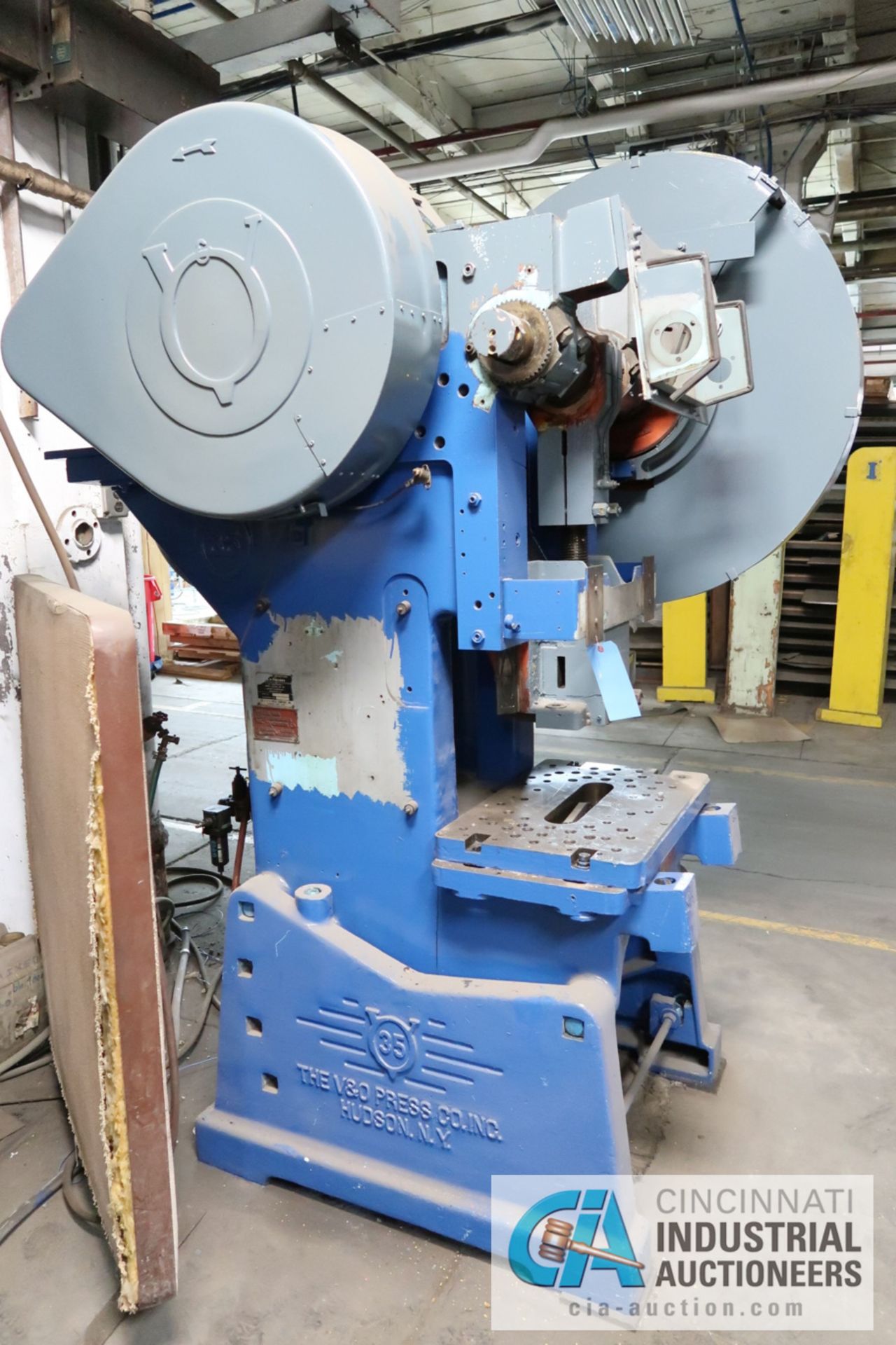 35 TON V&O NO. 35 OBI PRESS; S/N 35ST-396, 1-1/4" STROKE, 3" MAX SLIDE ADJUSTMENT, 26-1/2" L-R / - Image 6 of 7