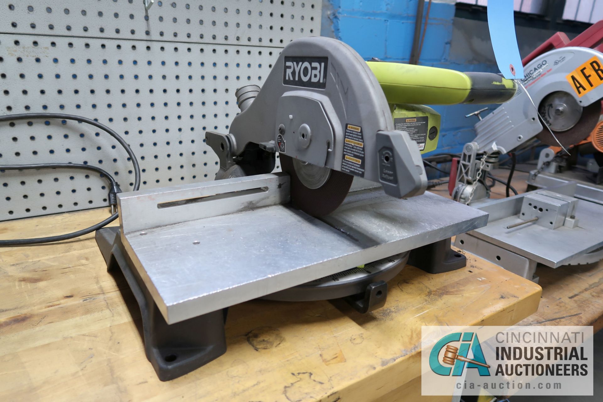 6" RYOBI MODEL TS1345L LASER COMPOUND MITRE SAW - Image 2 of 3