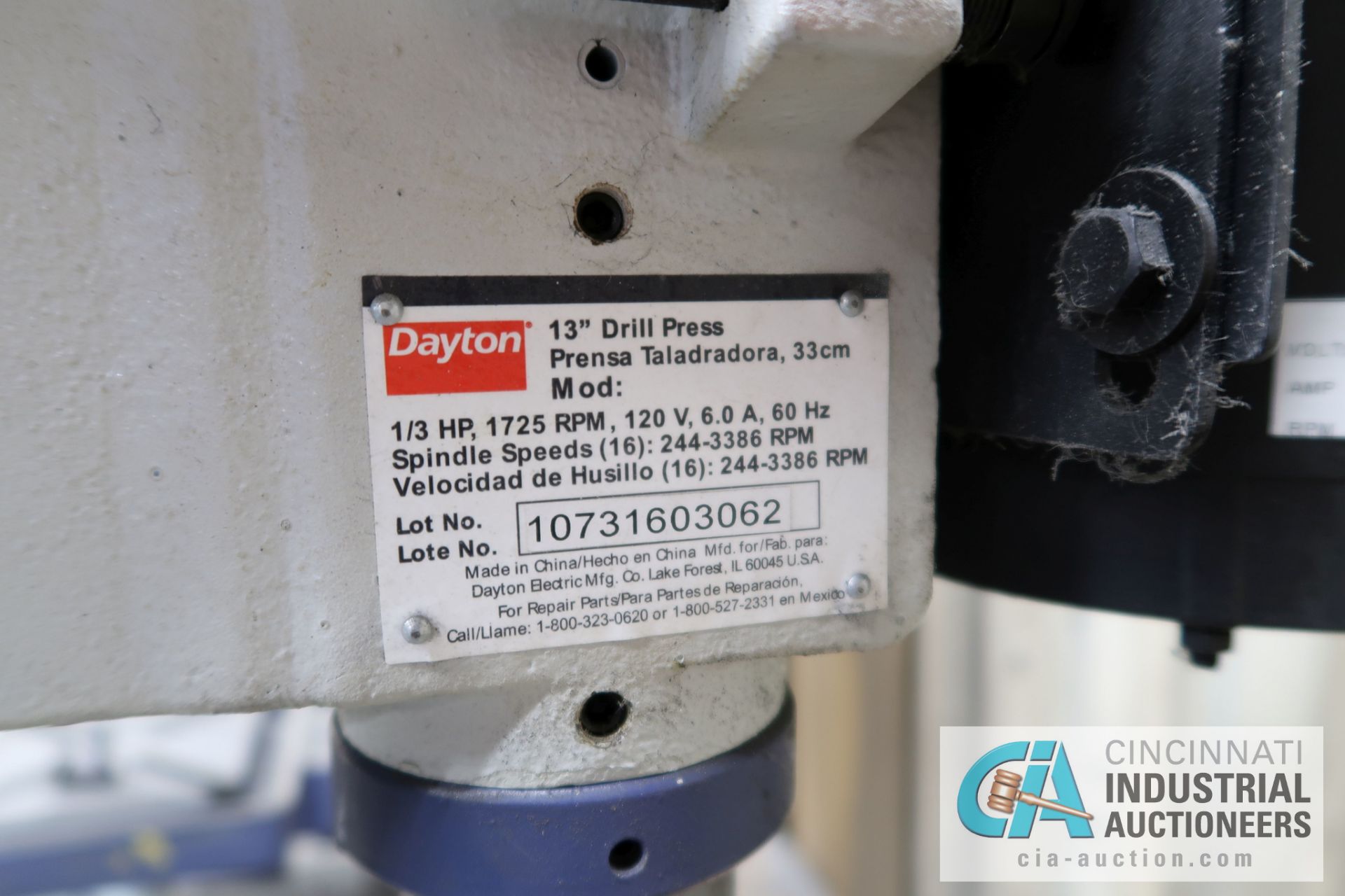 13" DAYTON VARIABLE SPEED BENCH DRILL - Image 2 of 4