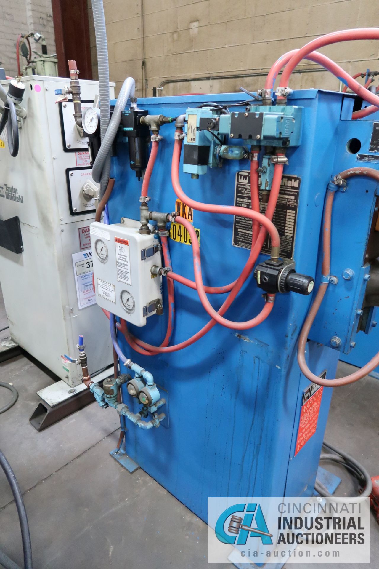 30 KVA TAYLOR-WINFIELD MODEL EBB3-8-30 SPOT WELDER; S/N 950182-B, ENTRON EN1000 CONTROLS **LOADING - Image 8 of 8