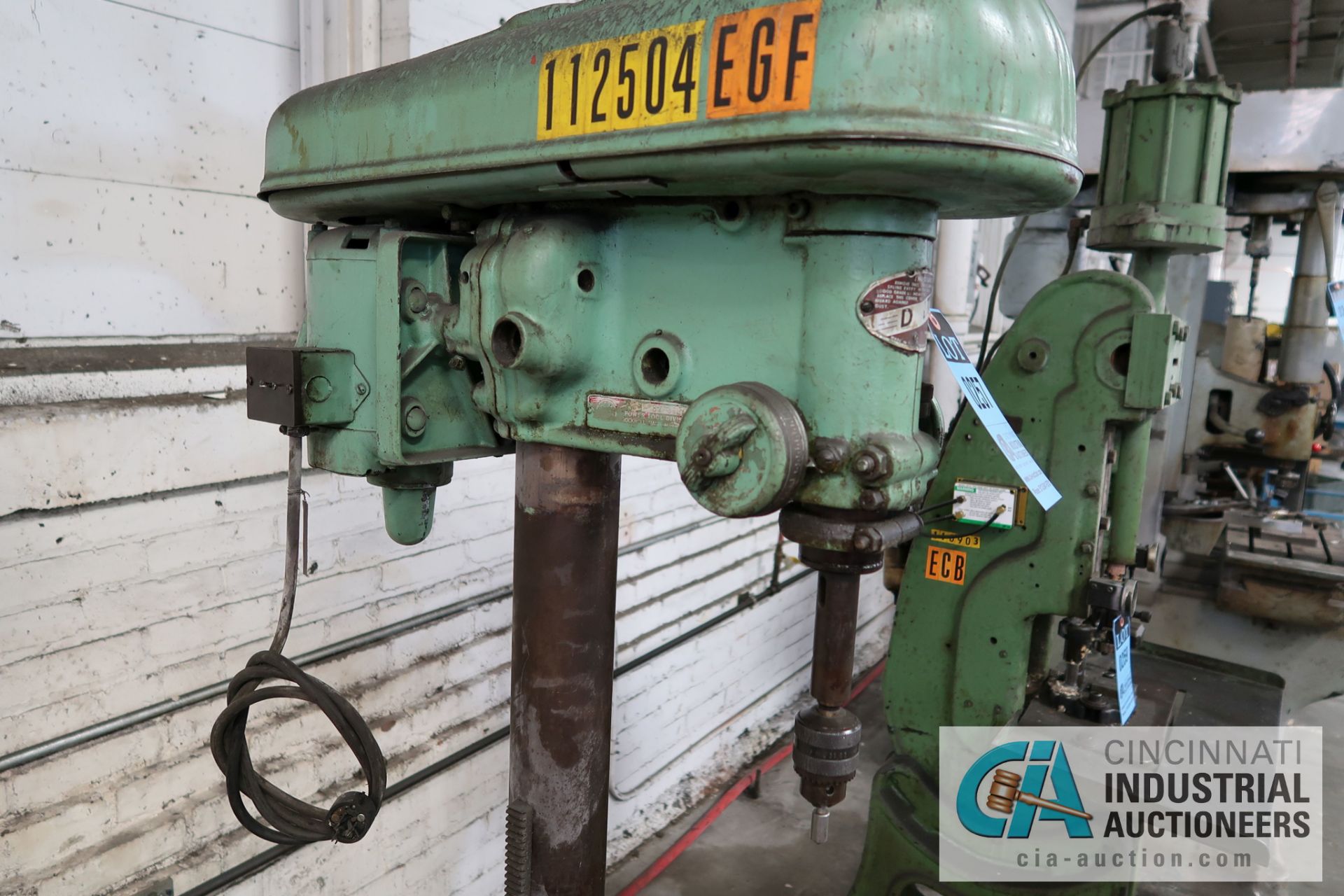 17" DELTA MODEL DP220 FLOOR DRILL; S/N 87-3112 **LOADING FEE DUE THE "ERRA" GRG TRUCKING, $50.00, - Image 3 of 5