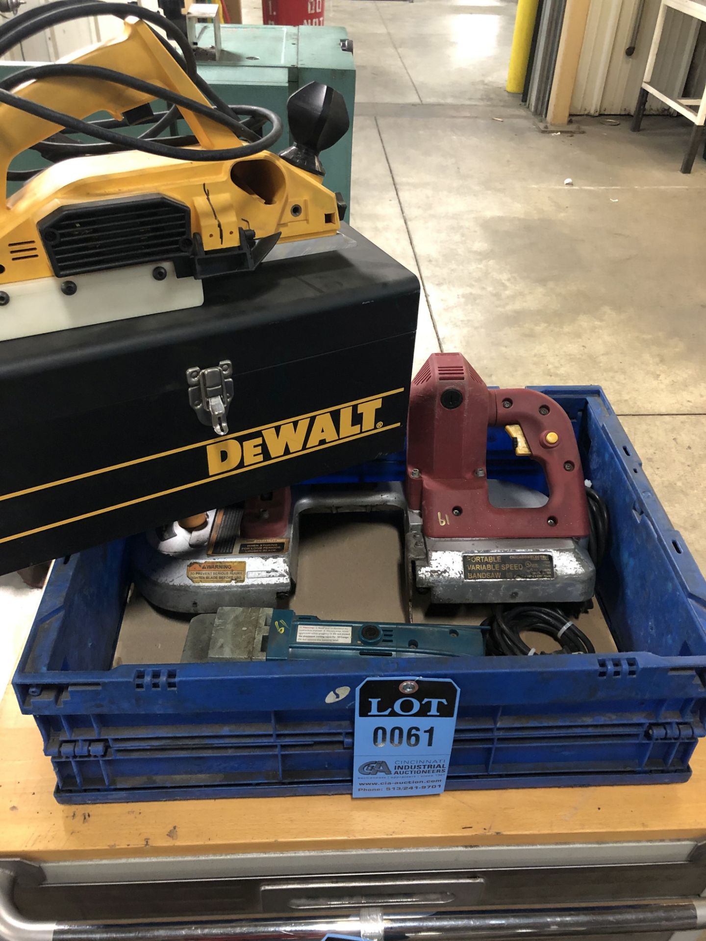 (LOT) 4-1/2" CAPACITY CHICAGO ELECTRIC BANDSAW WITH 18 GAUGE ELECTRIC SHEAR AND ROTARY TOOL