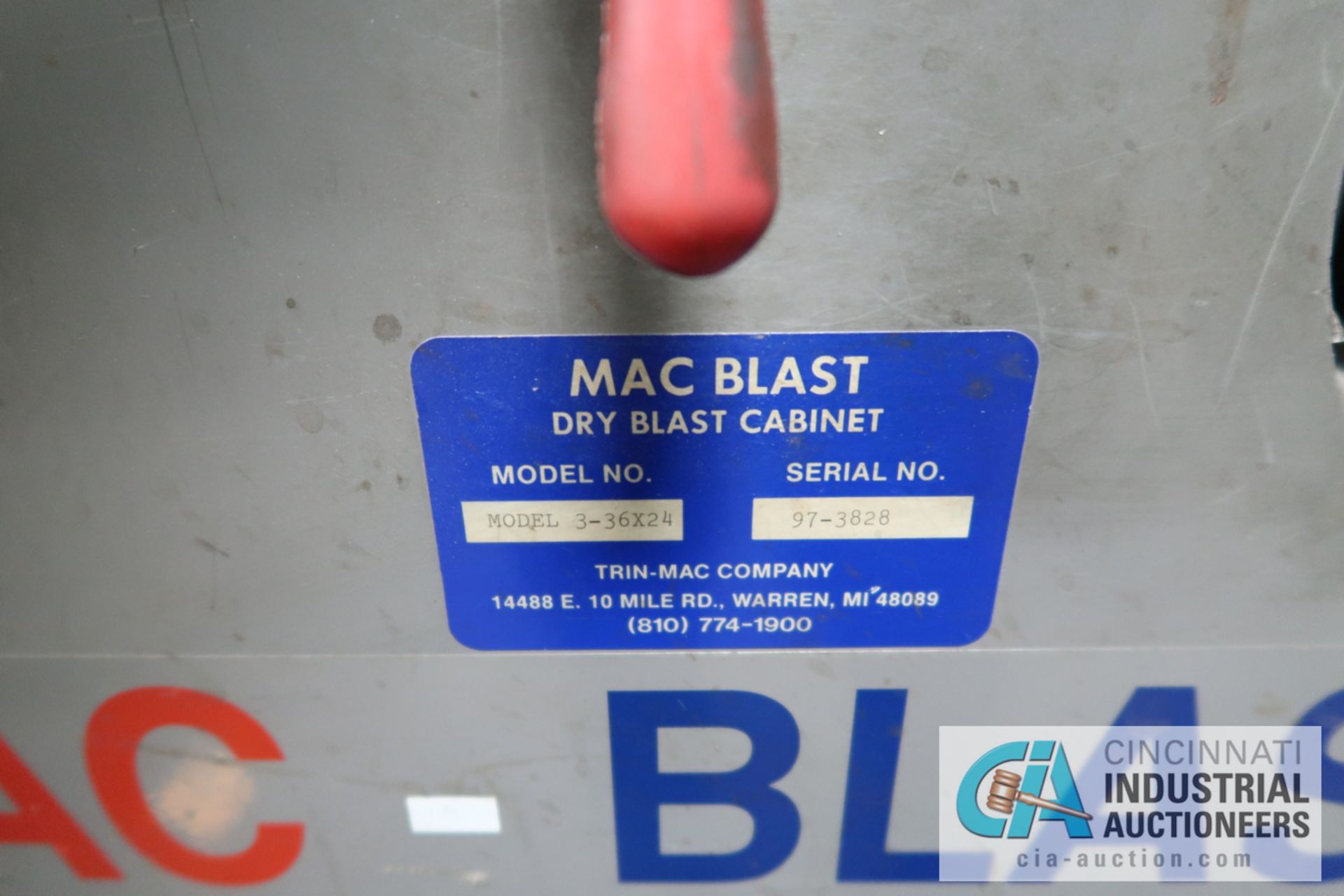 MAC-BLAST MODEL 3-36X24 DRY BLAST CABINET; S/N 97-3828 **LOADING FEE DUE THE "ERRA" GRG TRUCKING, $ - Image 3 of 5