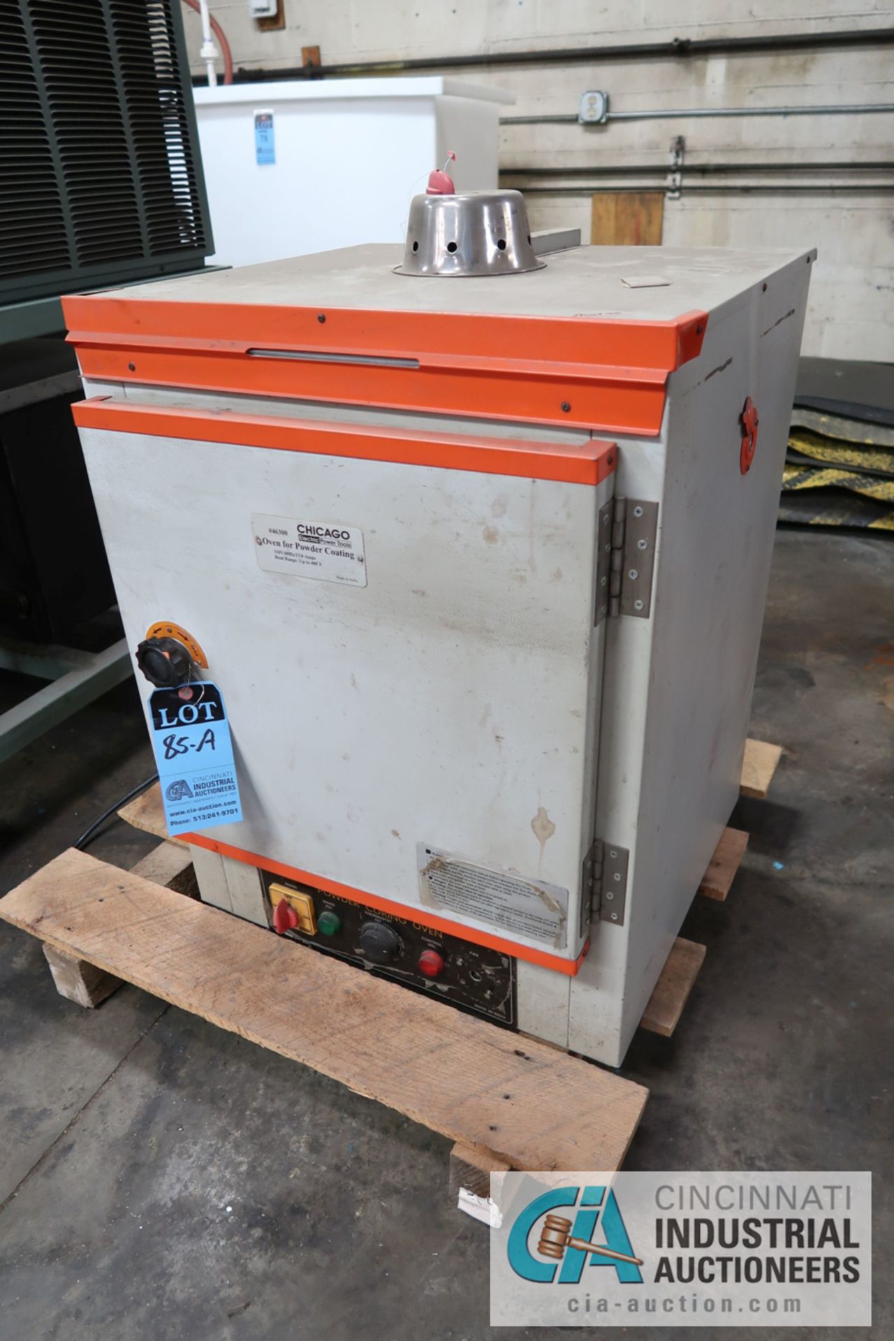 CHICAGO ELECTRIC #46300 ELECTRIC POWDER CURING OVEN, MAX TEMP 480 DEGREE, 110 VOLT