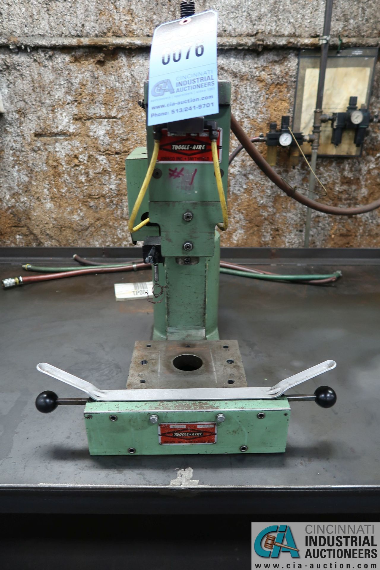 JORCO MODEL SSDM TOGGLE-AIR BENCH TOP PRESS; S/N 5030, DUAL LEVER CONTROLS - Image 2 of 3