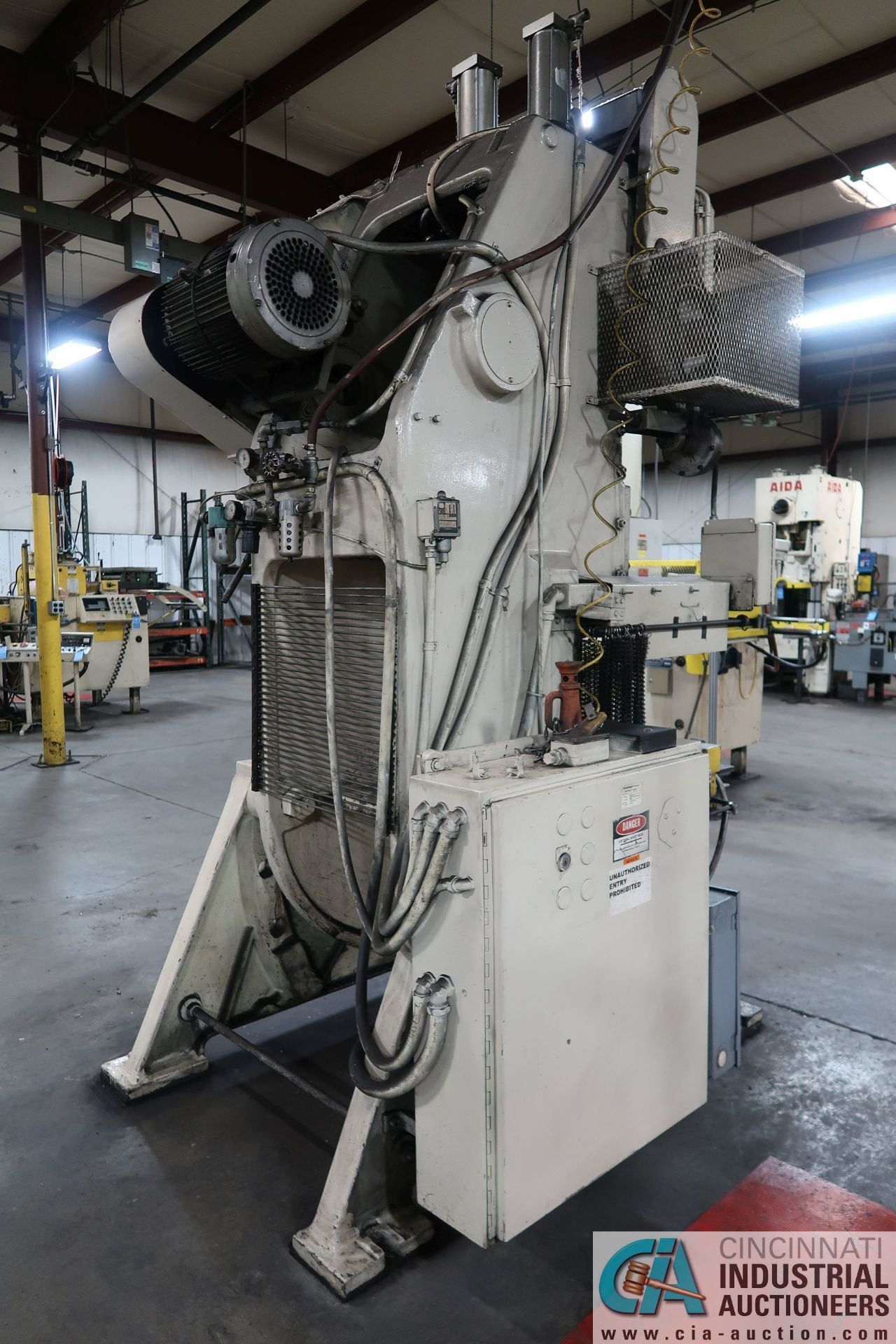 80 TON SOUTH BEND MODEL 80-FW-AC OBI PRESS; S/N 79007, 4" STROKE, 15.5" SHUT HEIGHT, 3.5" SLIDE - Image 5 of 16