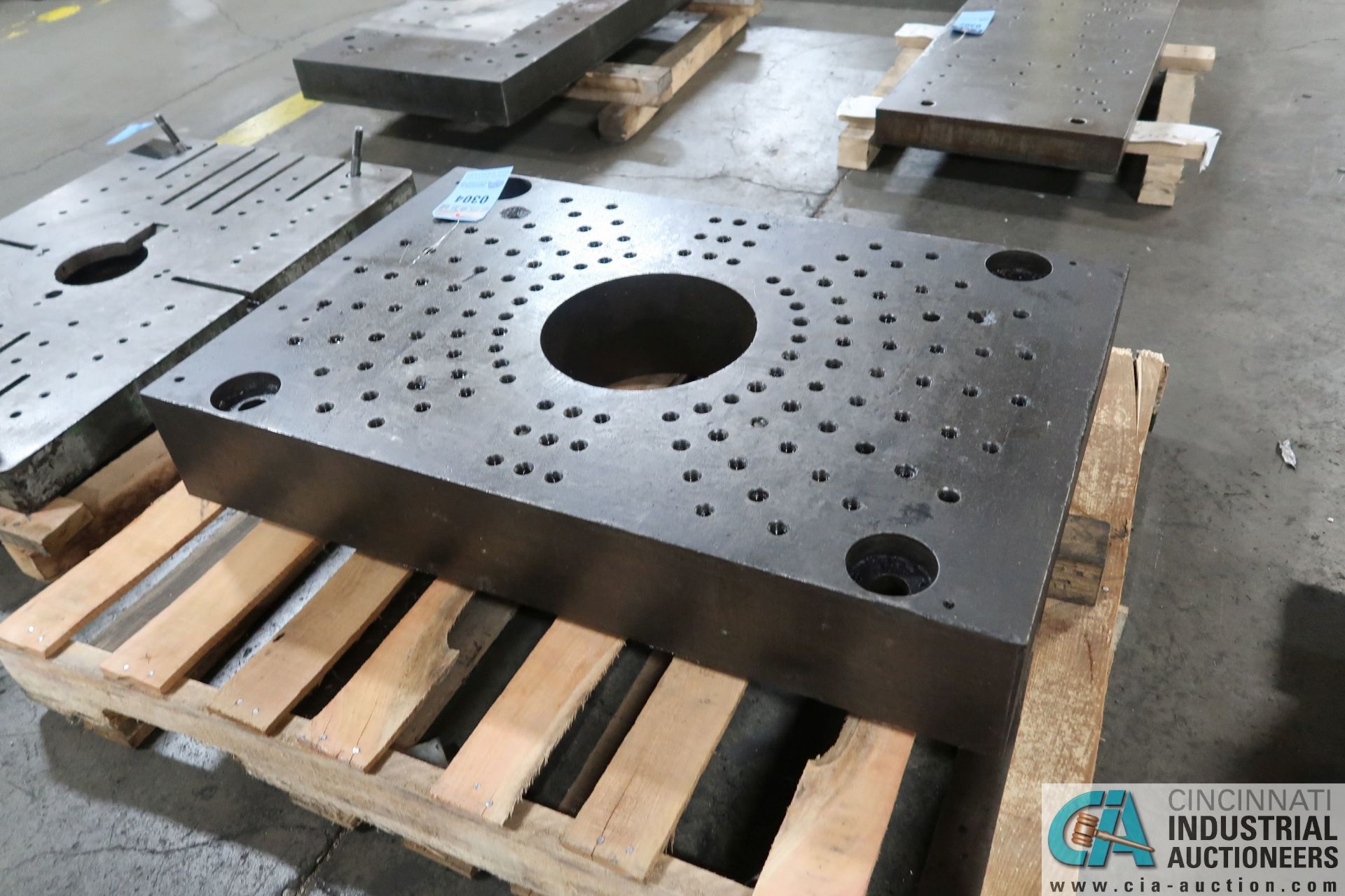 25-5/8" X 39-3/4" X 6-1/4" THICK DRILLED AND TAPPED PRESS BED, 10-1/4" DIAMETER CENTER HOLE - Bild 2 aus 2