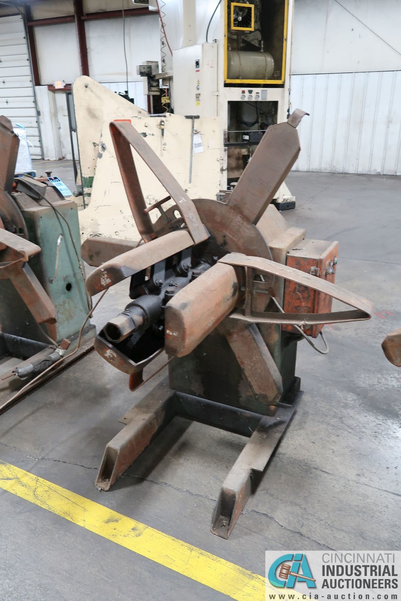 2,500 LB. CAPACITY AMERICAN STEEL LINE MODEL 60 EXPANDING MANDREL UNCOILER; S/N 7606 (NEW12-1980)