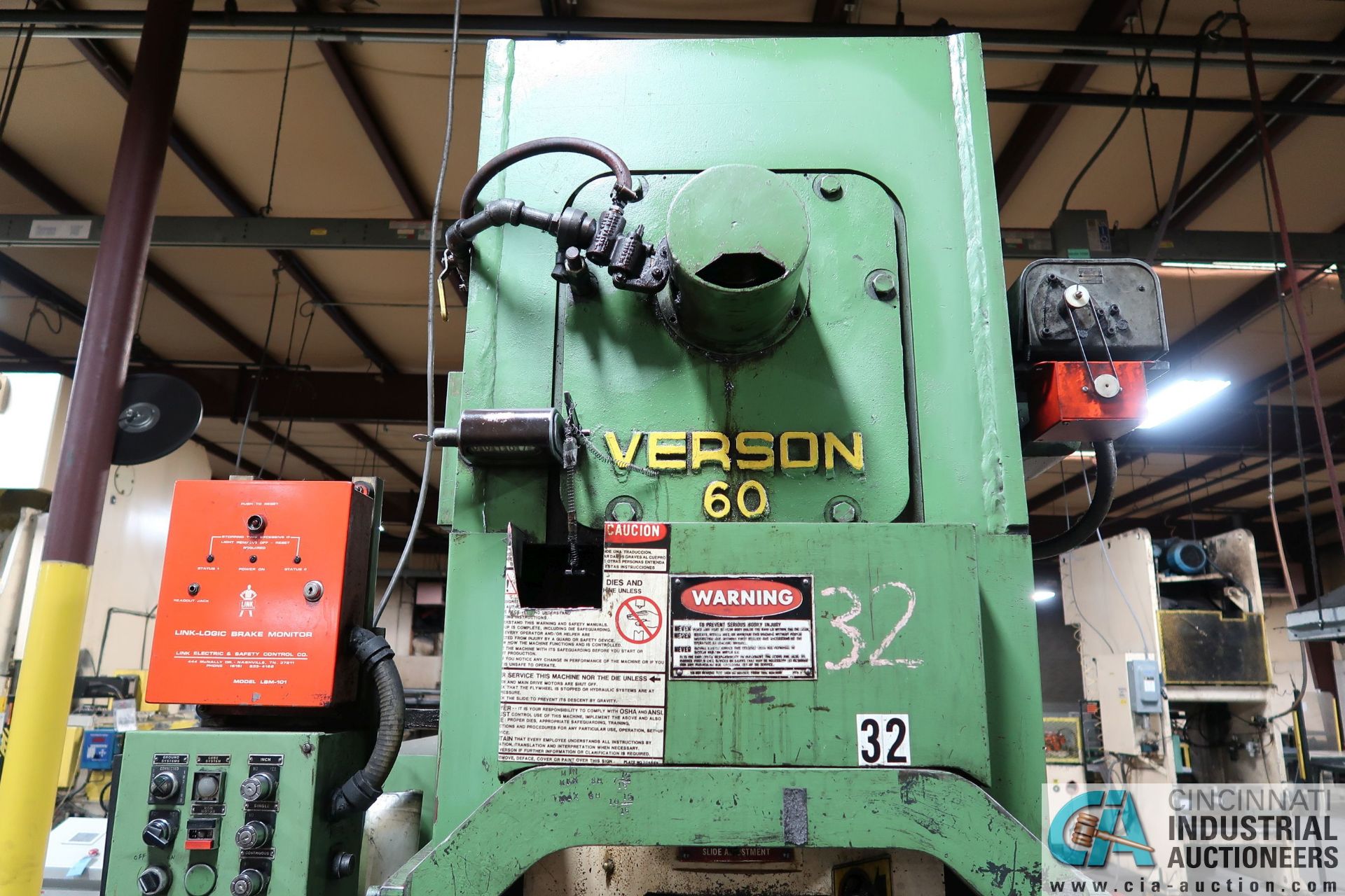 60 TON VERSON MODEL D60 OBI PRESS; S/N 24997, 4" STROKE, 90 STROKES PER MINUTE, 14" SHUT HEIGHT, - Image 11 of 13