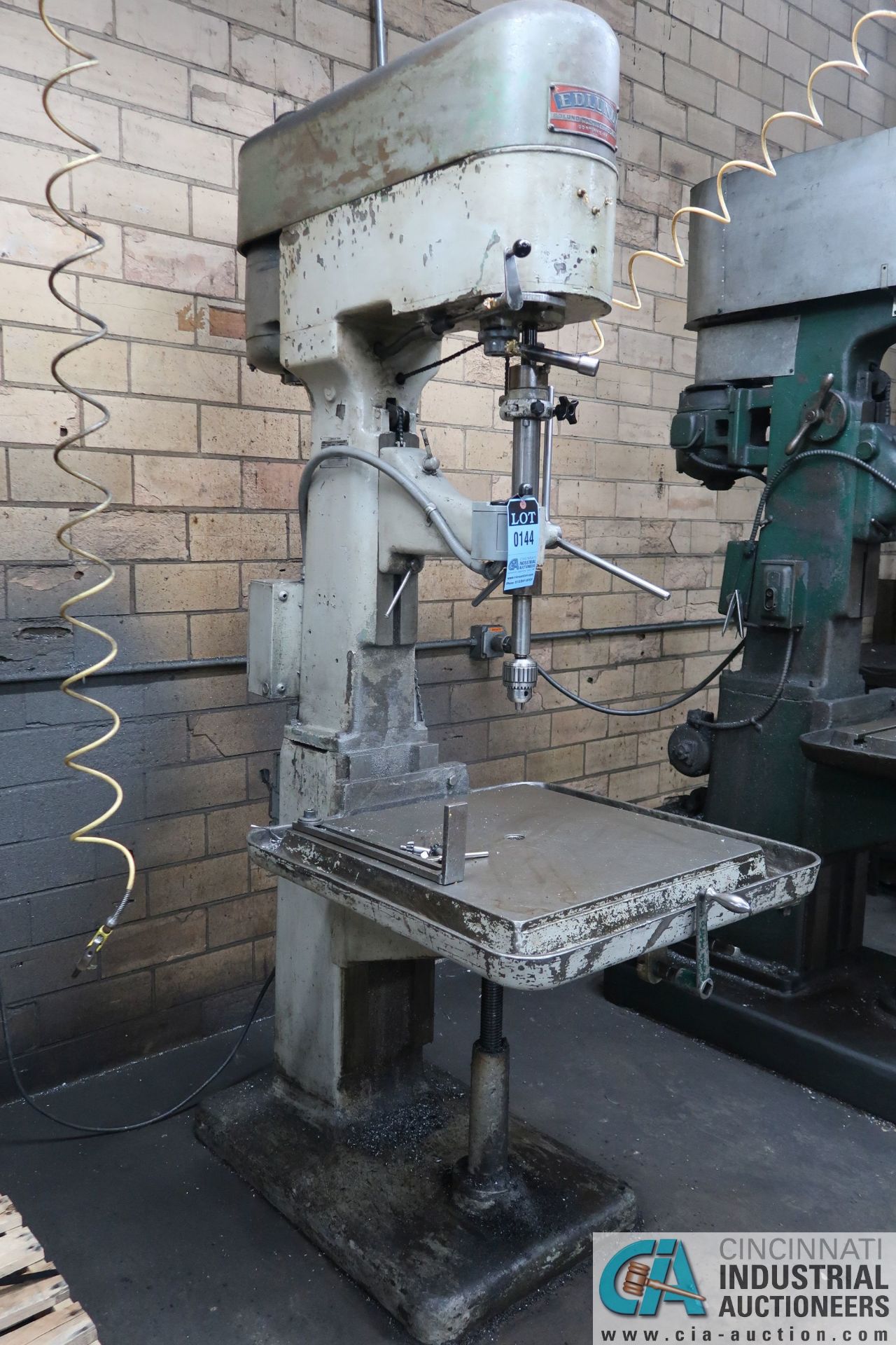 30" EDLUND MODEL 2F-15 HEAVY DUTY SINGLE SPINDLE PRODUCTION DRILL; S/N 213 - Image 2 of 6