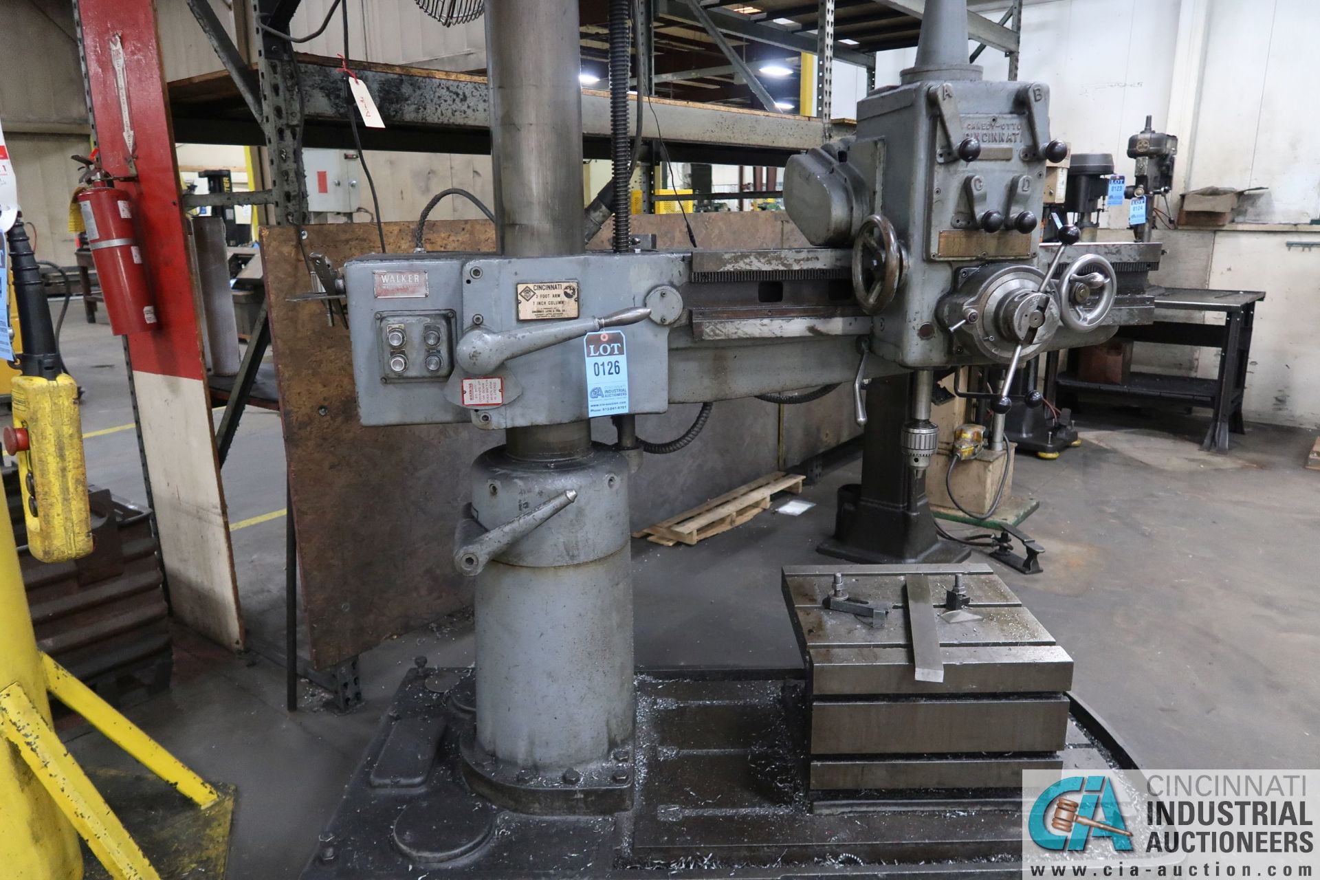 3' ARM X 7" COLUMN CINCINNATI LATHE AND TOOL RADIAL ARM DIRLL; S/N 3LA1A1Z-97, 52-1505 SPINDLE RPMS, - Image 4 of 11