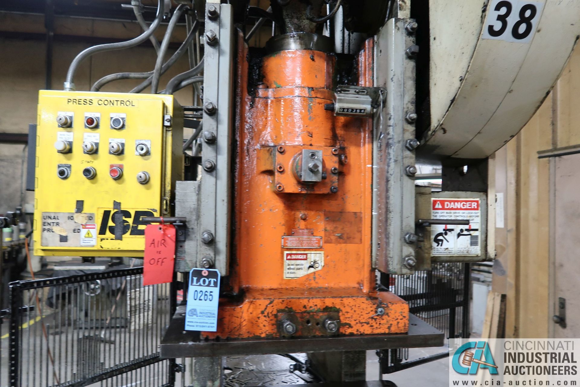 90 TON CLEARING MODEL 90 OBI PRESS; S/N 54-9049, 6" STROKE, 13-3/4" SHUT HEIGHT, 4" SLIDE - Image 9 of 14