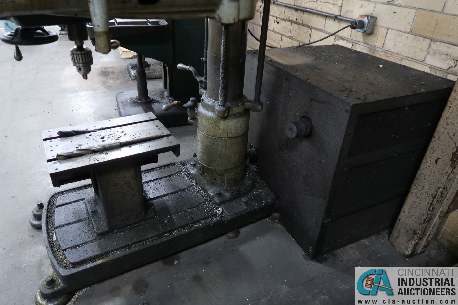 3' ARM X 7" COLUMN AMERICAN TOOL WORKS RADIAL ARM DRILL; S/N 53532, 16" X 22" X 19" T-SLOTTED - Image 9 of 10