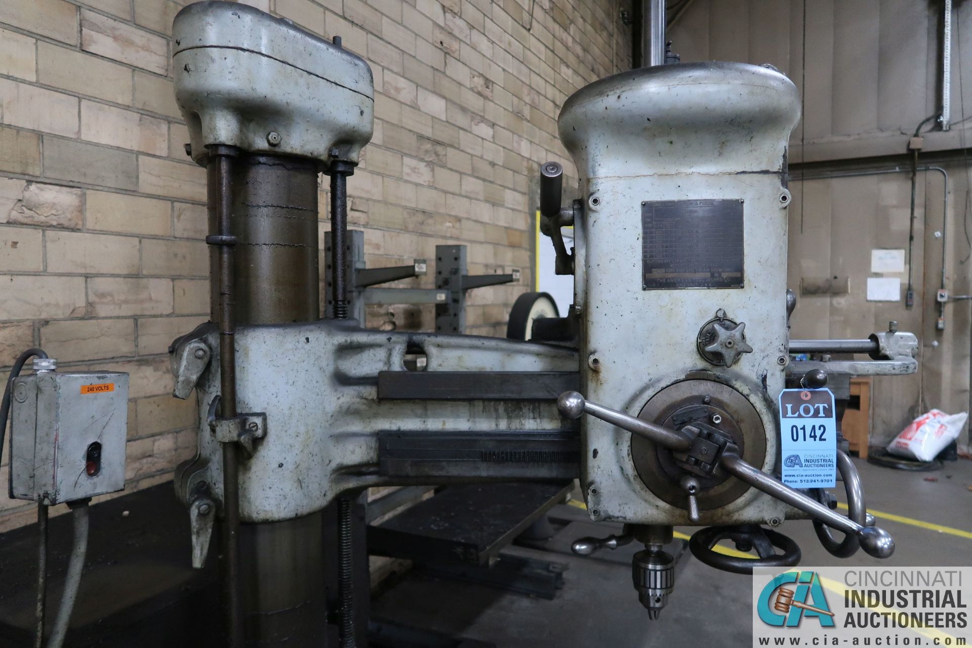 3' ARM X 7" COLUMN AMERICAN TOOL WORKS RADIAL ARM DRILL; S/N 53532, 16" X 22" X 19" T-SLOTTED - Image 7 of 10