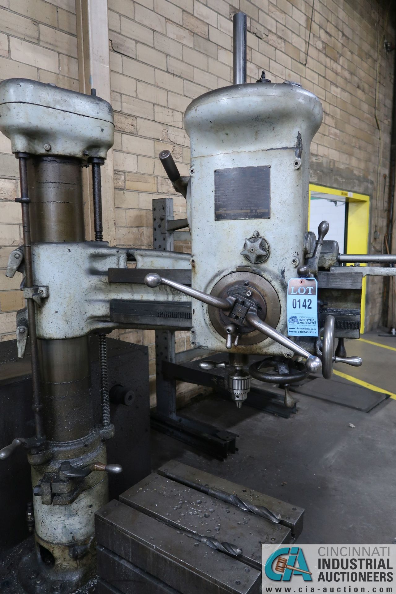 3' ARM X 7" COLUMN AMERICAN TOOL WORKS RADIAL ARM DRILL; S/N 53532, 16" X 22" X 19" T-SLOTTED - Image 4 of 10