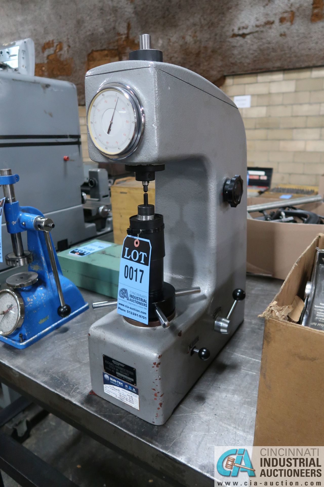 ACCUPRO / ROCKWELL HARDNESS TESTER