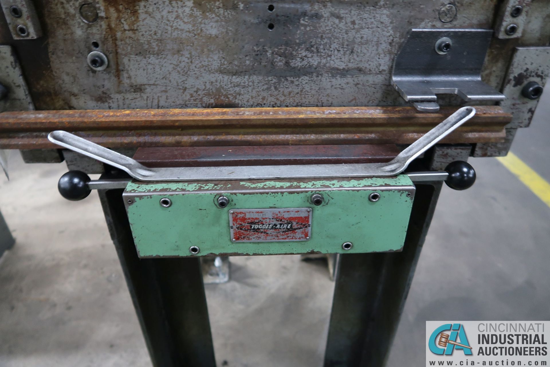 12 TON X 24" BANTAM MODEL B-212 STAND MOUNTED PRESS BRAKE; S/N N/A, (2) 4-WAY DIES - Image 8 of 10