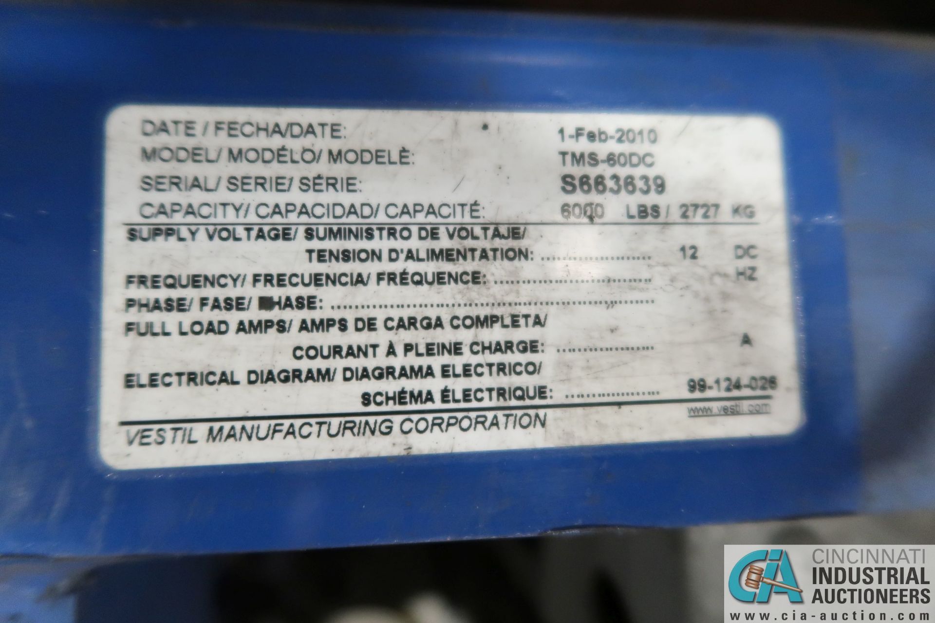 6,000 LB. CAPACITY VESTIL TMS-60DC TILT MASTER ELECTRIC / HYDRAULIC STRADDLE TRUCK; S/N S663639, - Bild 3 aus 4
