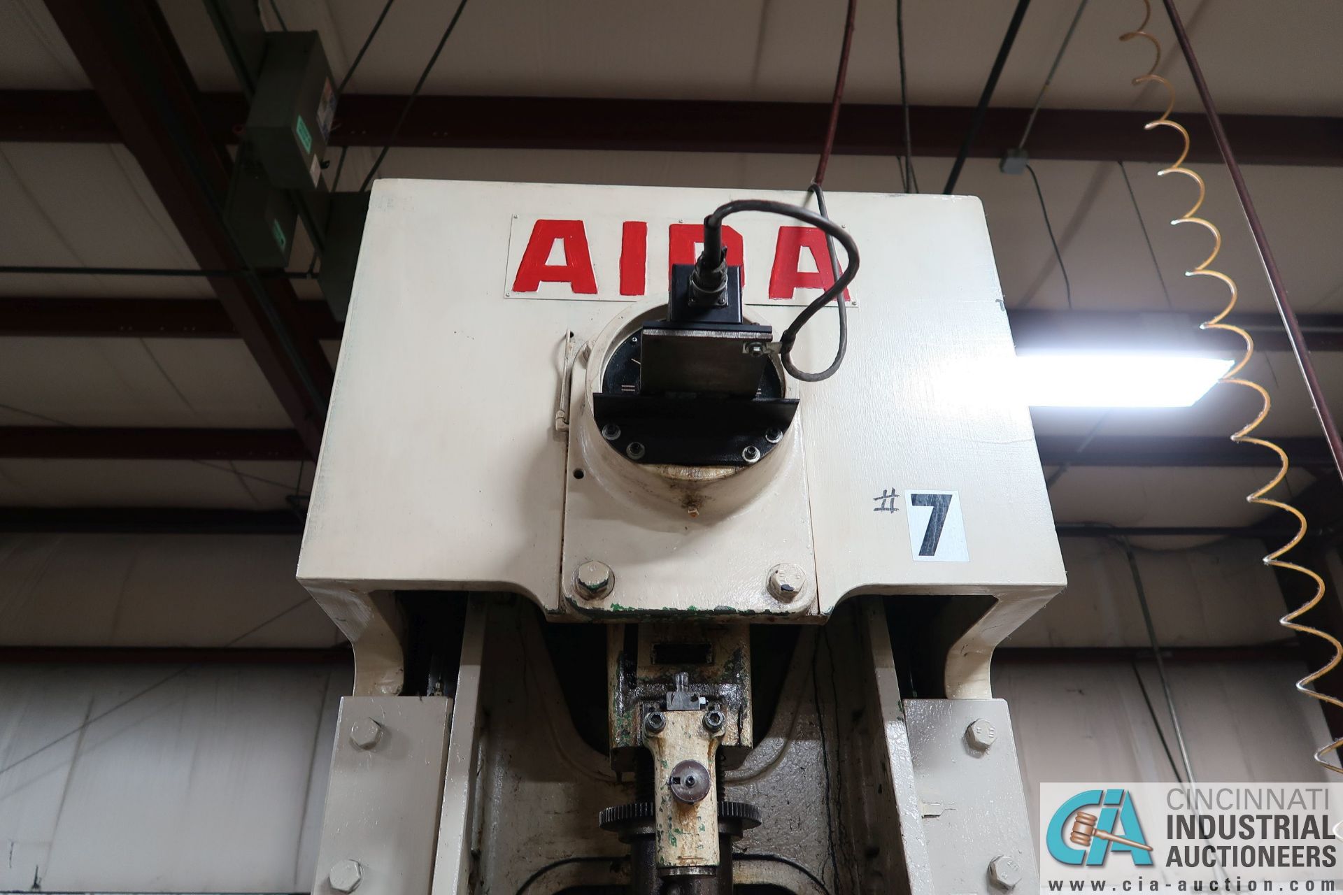 88 TON AIDA MODEL C1-8 (2) SINGLE CRANK GAP FRAME PRESS; S/N 00208-4301, 6.2" STROKE - Image 11 of 17