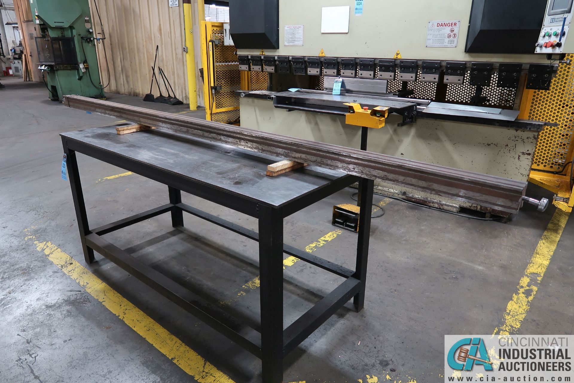 10'6" FOUR-WAY PRESS BRAKE DIE - Image 2 of 3