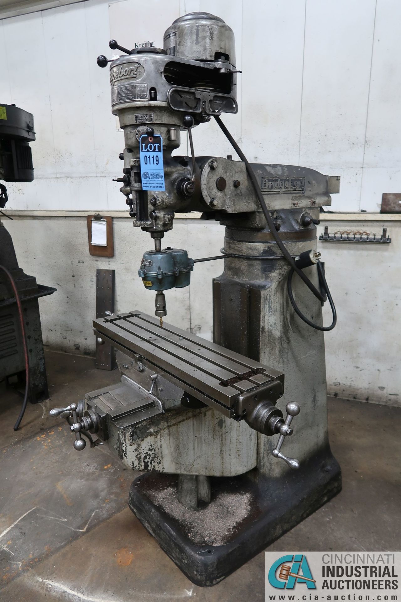 1 HP BRIDGEPORT 8-SPEED VERTICAL MILLING MACHINE; S/N 75111, 80-2,720 SPINDLE RPMS, 9" X 36" TABLE - Image 2 of 9