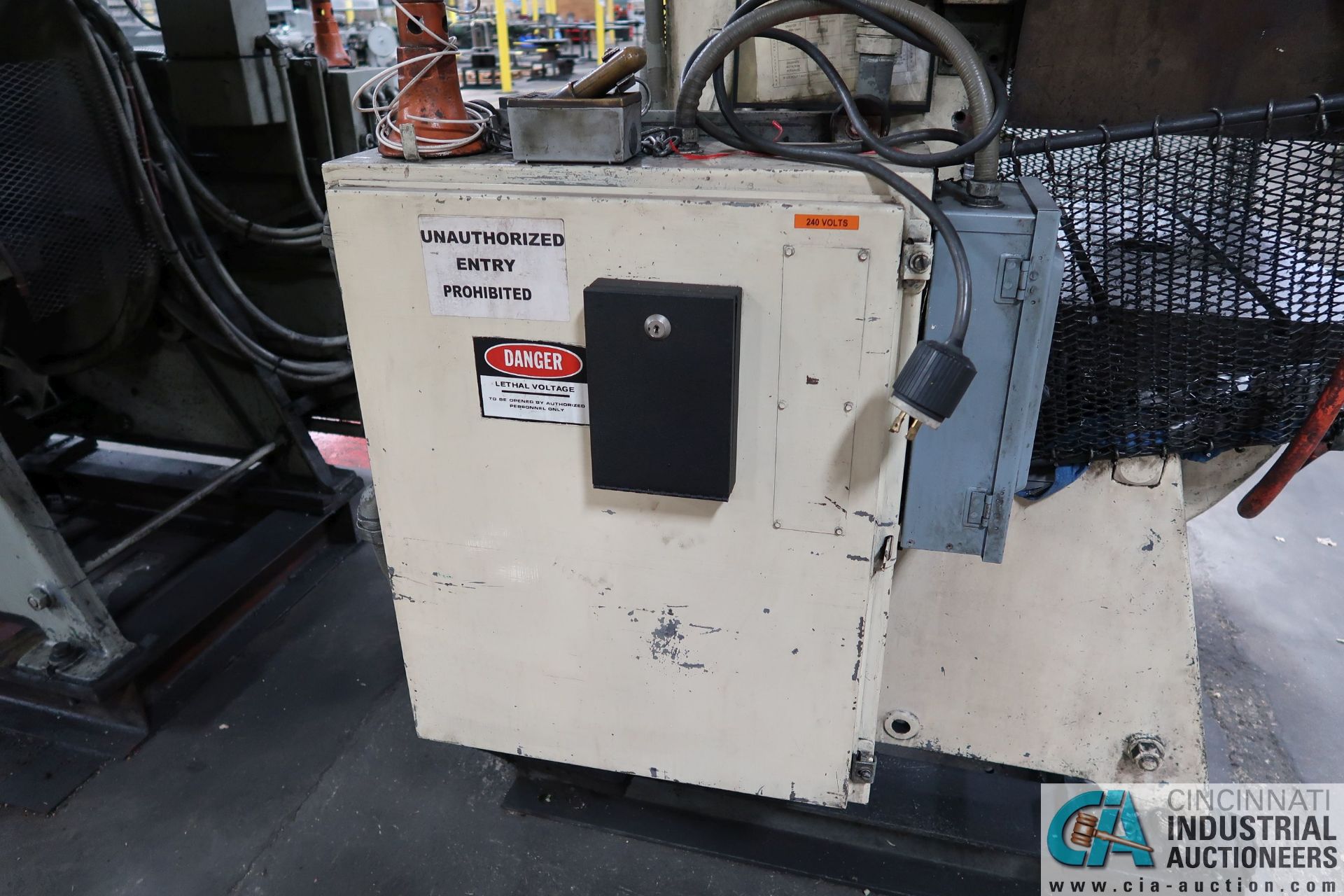 45 TON SOUTH BEND MODEL 45-EW-AC OBI PRESS; S/N 83007, 3" STROKE, 11-1/4" SHUT HEIGHT, 3" - Image 12 of 14