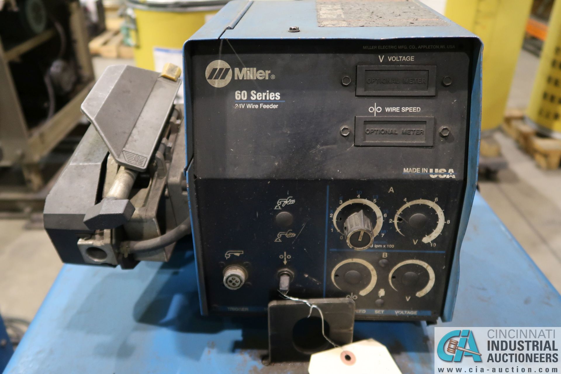 300 AMP MILLER CP-302 WELDER; S/N LE233513, WITH MILLER 60 SERIES 24 VOLT WIRE FEEDER **LOCATED AT - Image 6 of 6