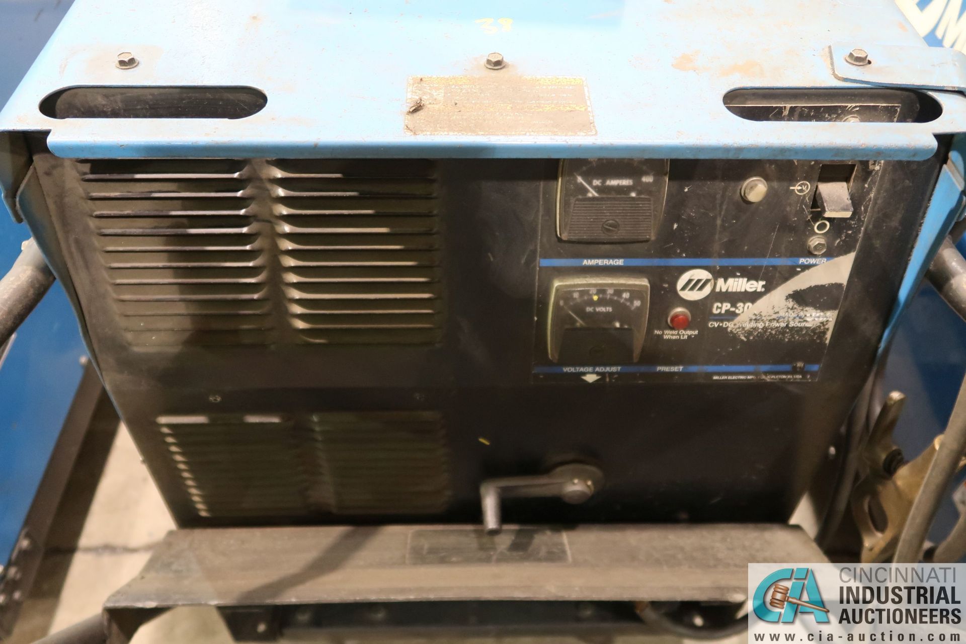 300 AMP MILLER CP-302 WELDER; S/N LE233513, WITH MILLER 60 SERIES 24 VOLT WIRE FEEDER **LOCATED AT - Image 4 of 6