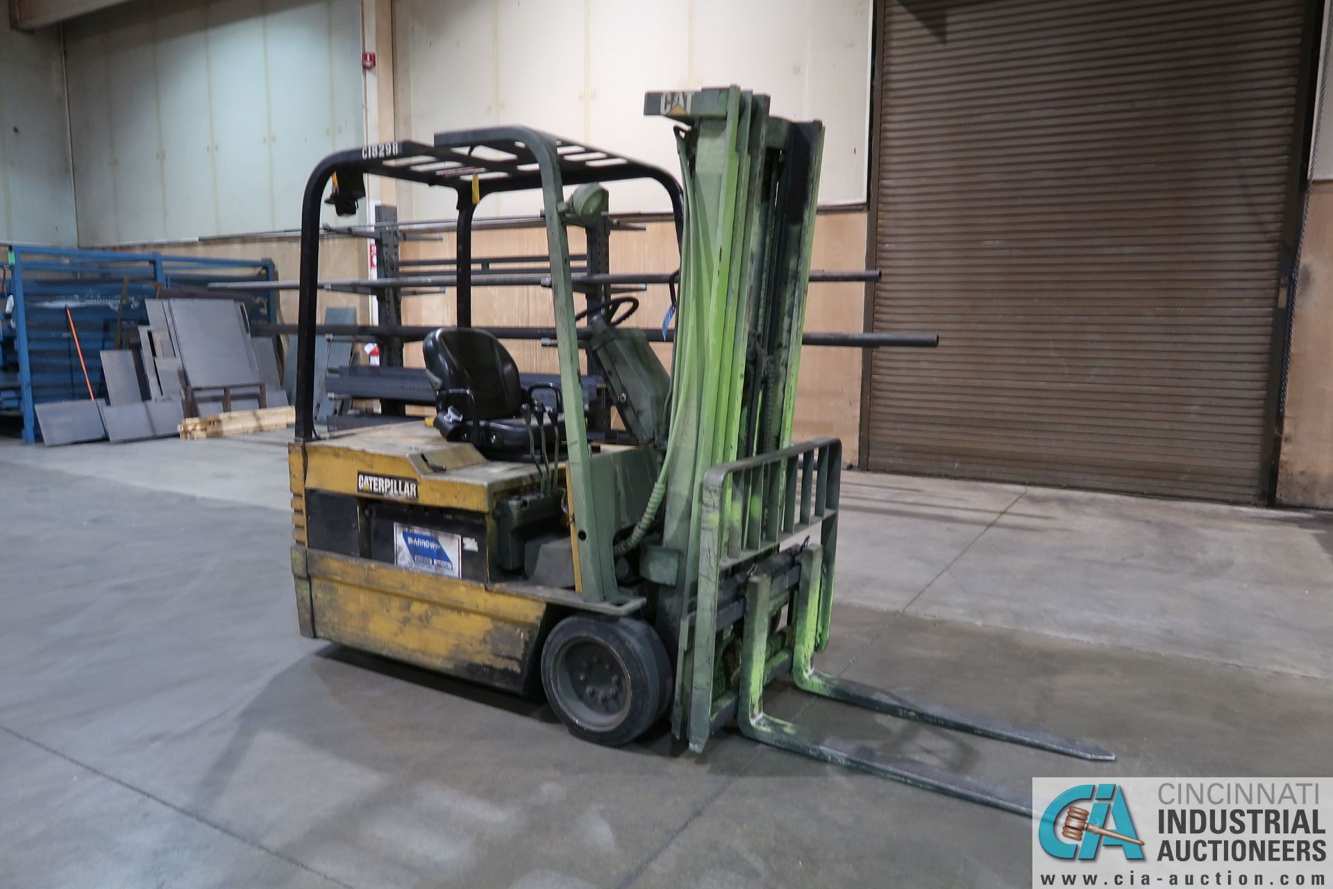 3,600 LB. CATERPILLAR MODEL EP20T-36A SOLID TIRE ELECTRIC TRI-WHEEL LIFT TRUCK; S/N 0296-GMM01583, - Image 2 of 8
