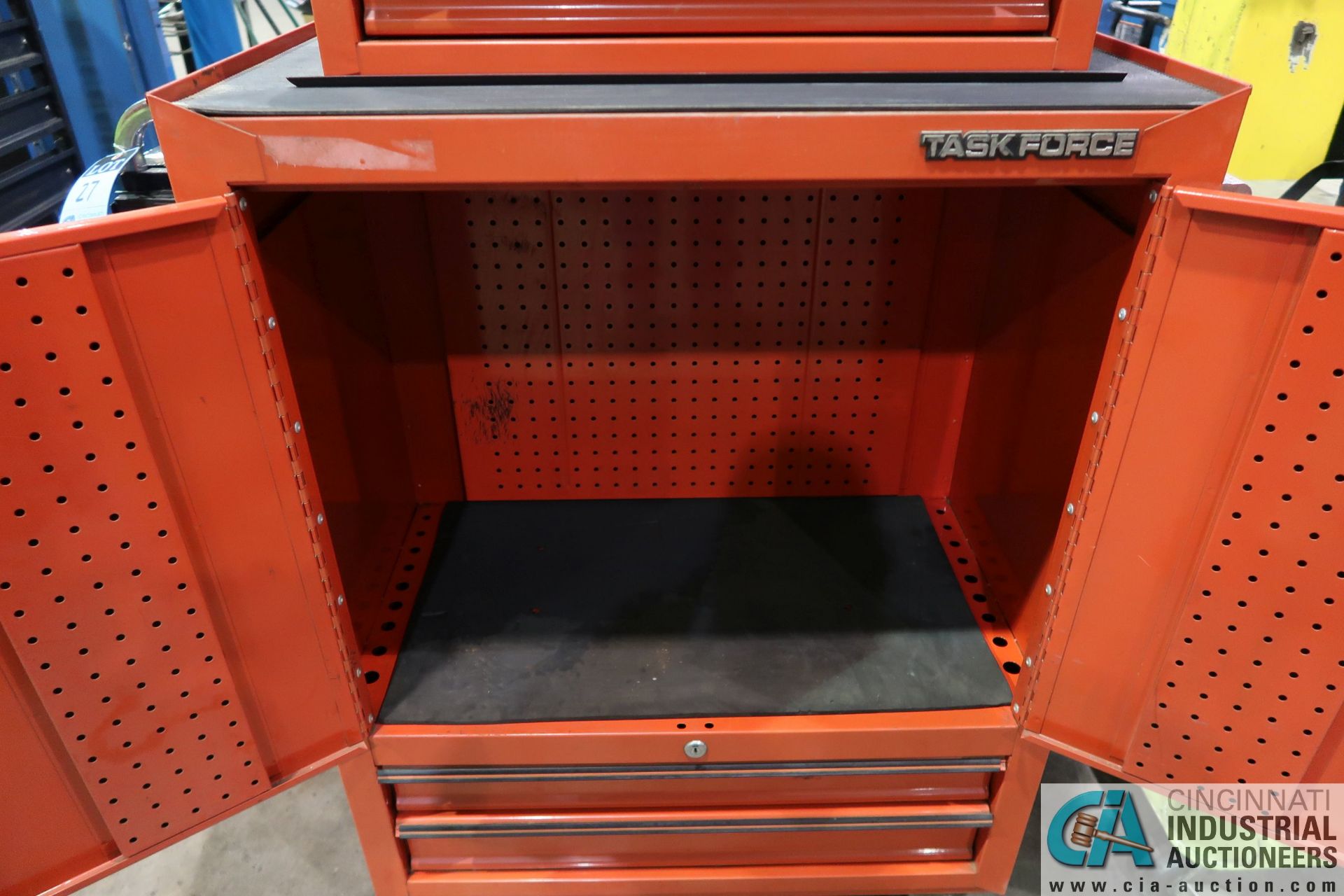 6-DRAWER TASK FORCE PORTABLE TOOLBOX **LOCATED AT 4119 BINION WAY, LEBANON, OH 45036** - Image 2 of 2