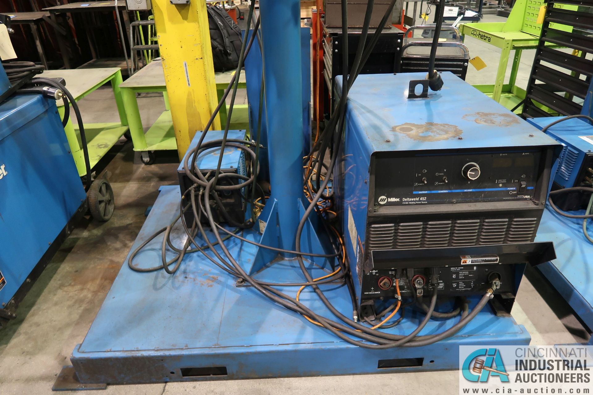 450 AMP MILLER DELTAWELD 452 POWER SUPPLY PALLET TYPE 12' WELDING BOOM; S/N LB249492, WITH MILLER 70 - Image 3 of 9