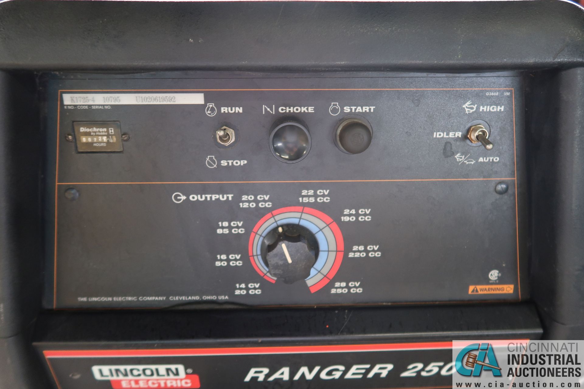 250-AMP LINCOLN ELECTRIC MODEL RANGER 250 TRAILER MOUNTED ARC WELDING POWER SOURCE; S/N U1020619592, - Image 4 of 9