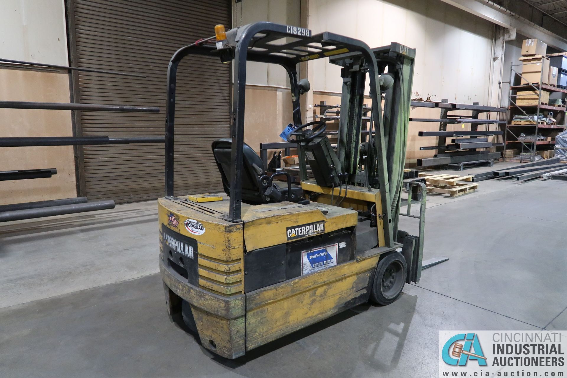 3,600 LB. CATERPILLAR MODEL EP20T-36A SOLID TIRE ELECTRIC TRI-WHEEL LIFT TRUCK; S/N 0296-GMM01583, - Image 3 of 8