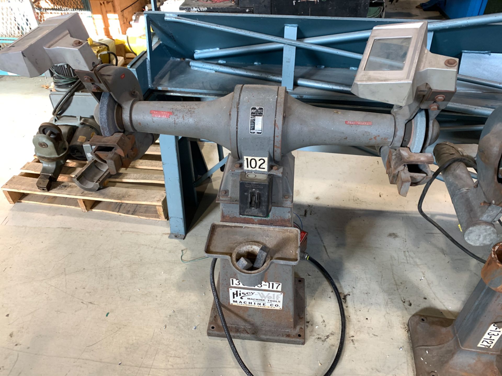 HISEY-WOLF PEDESTAL GRINDER MOD. 3, 8" WHEELS, 1 HP, 550 VOLTS