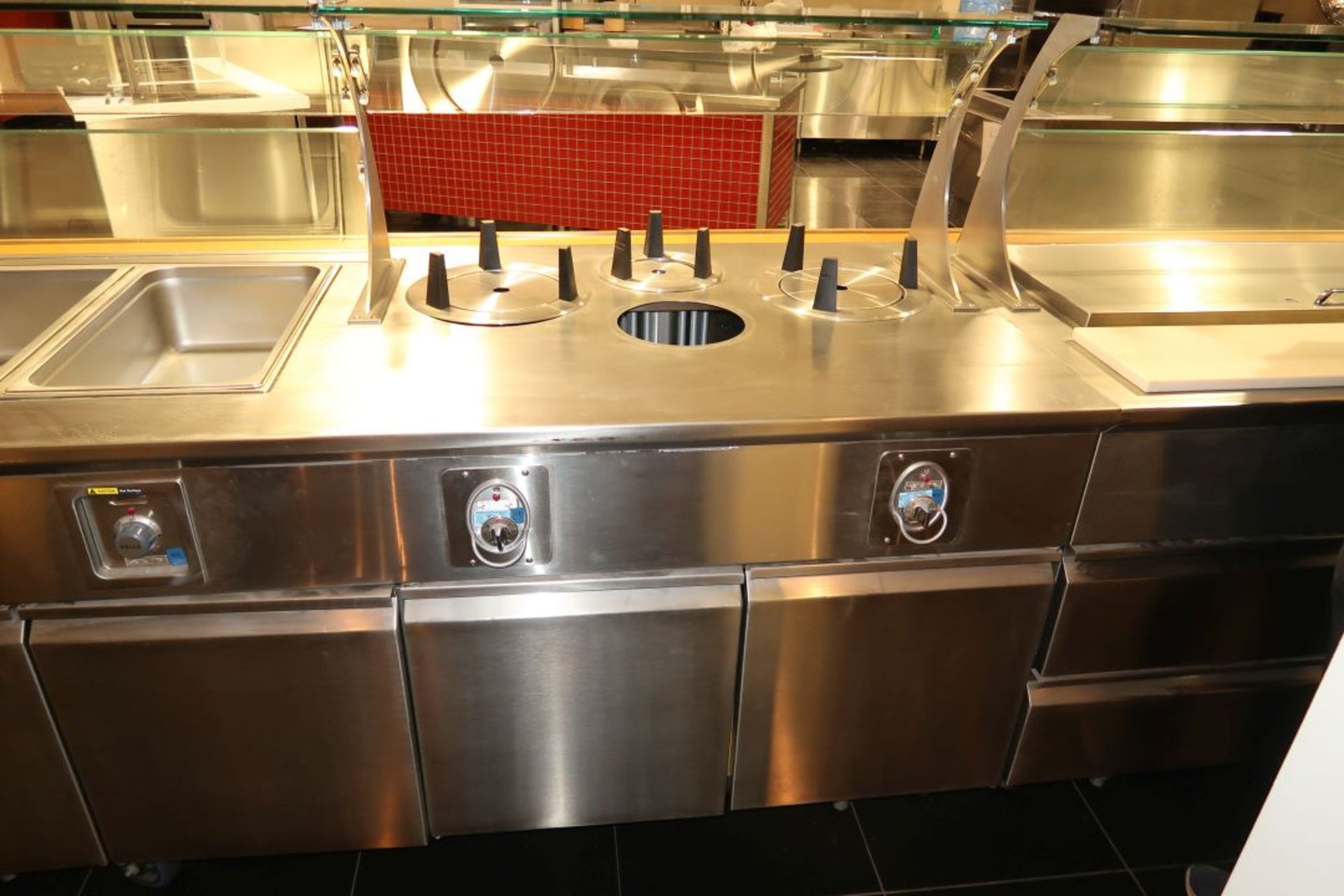 *NEW* DIAMOND 21’ HOT & COLD SERVICE COUNTER 1 COLD SECTION 2 DOORS AND WELL, 1 COLD SECTION 2 - Image 5 of 8